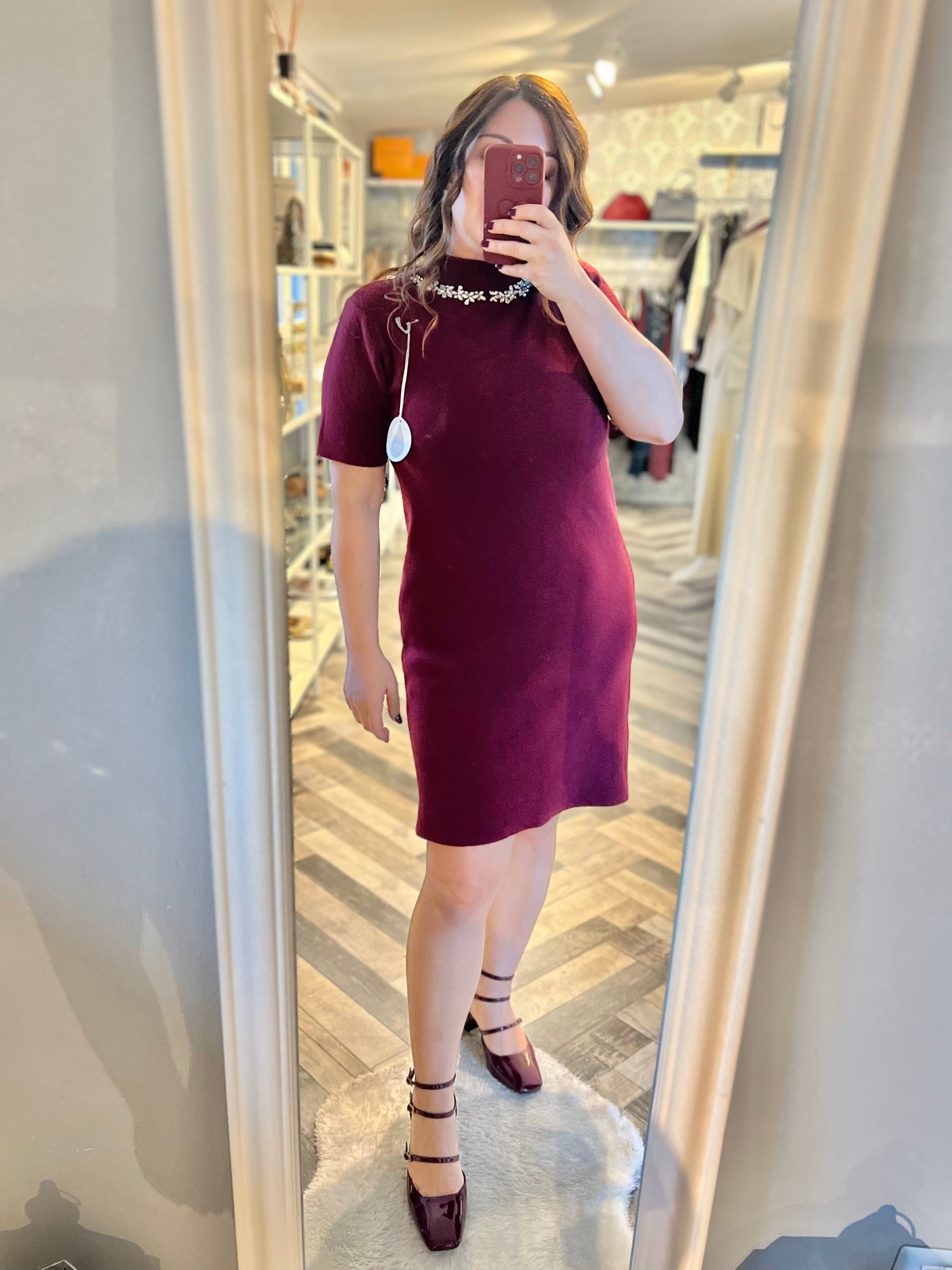 Abito punto Milano cabochon al collo