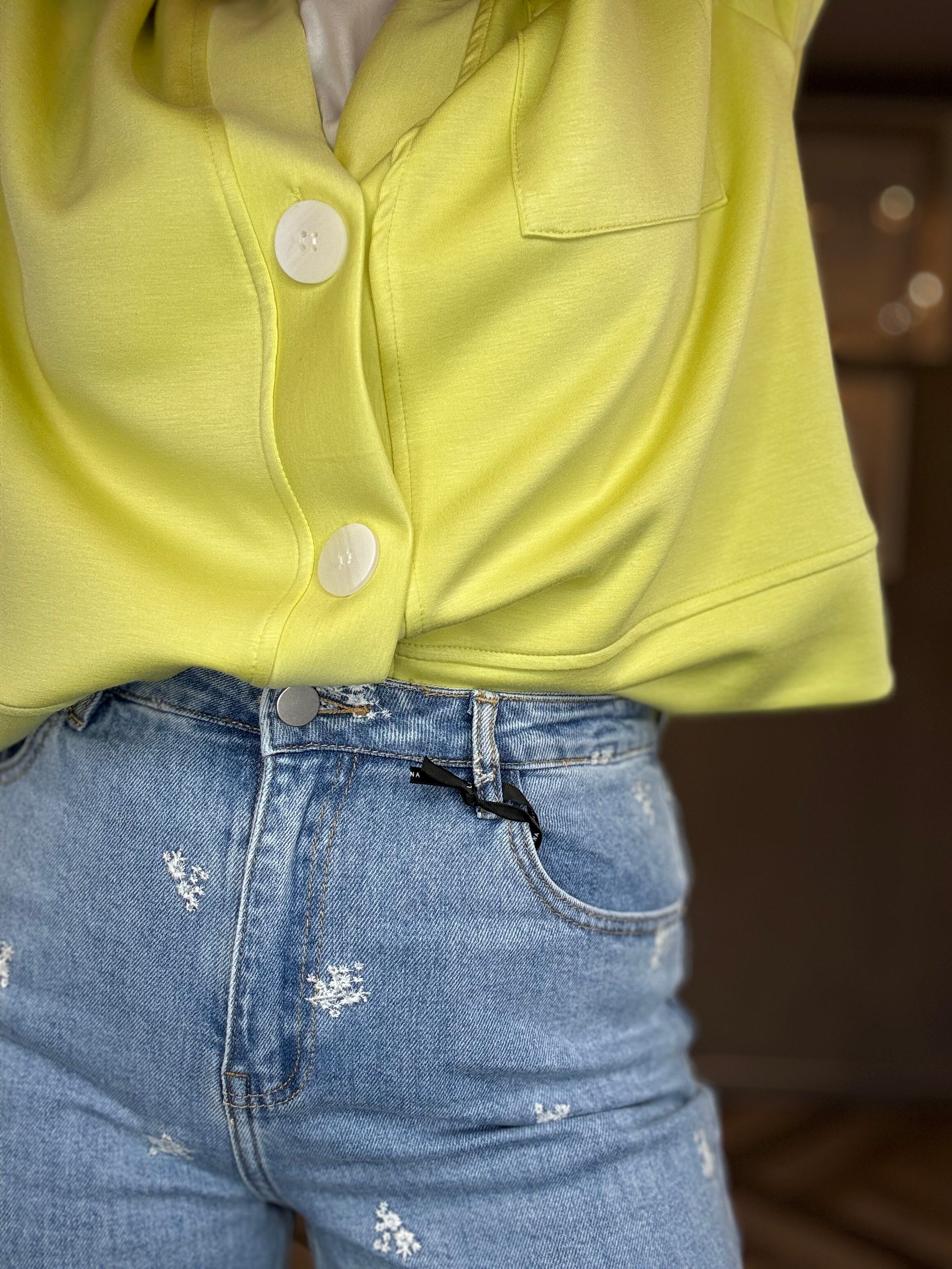 Lumina jeans con ricami floreali