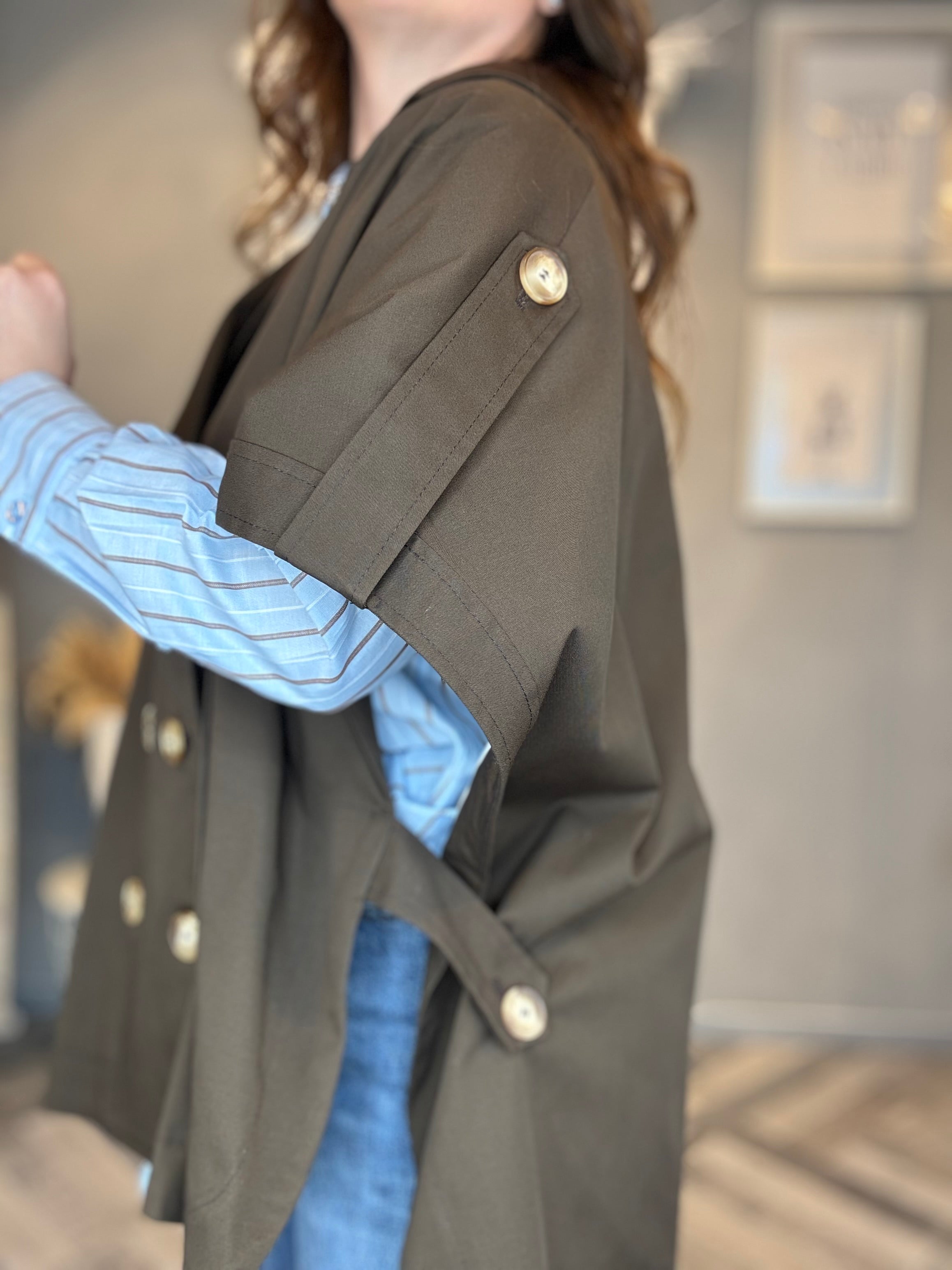 Trench smanicato gilet moro