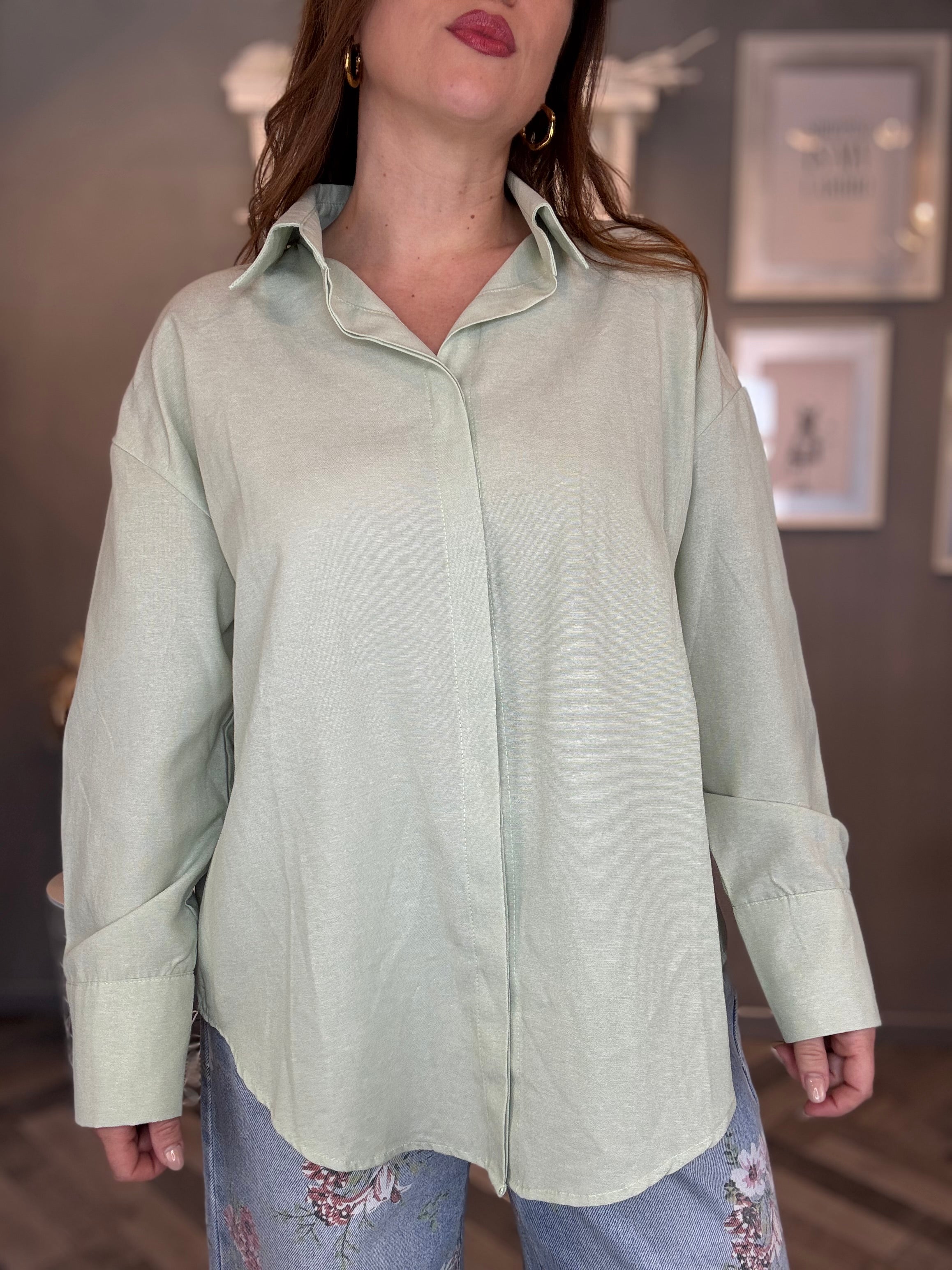 Camicia soft touch over verde mela