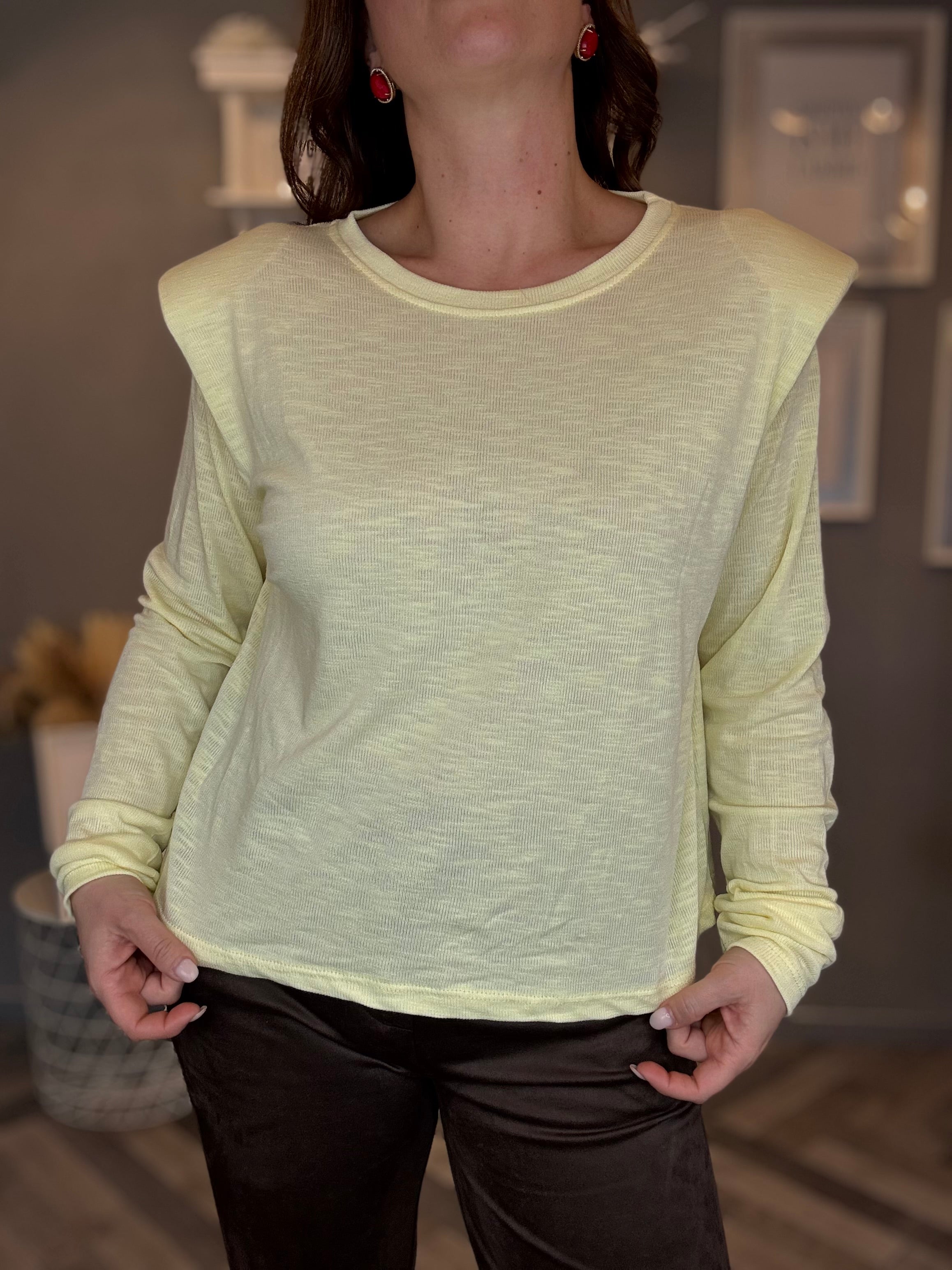 Maglia soft spalline giallo pastello