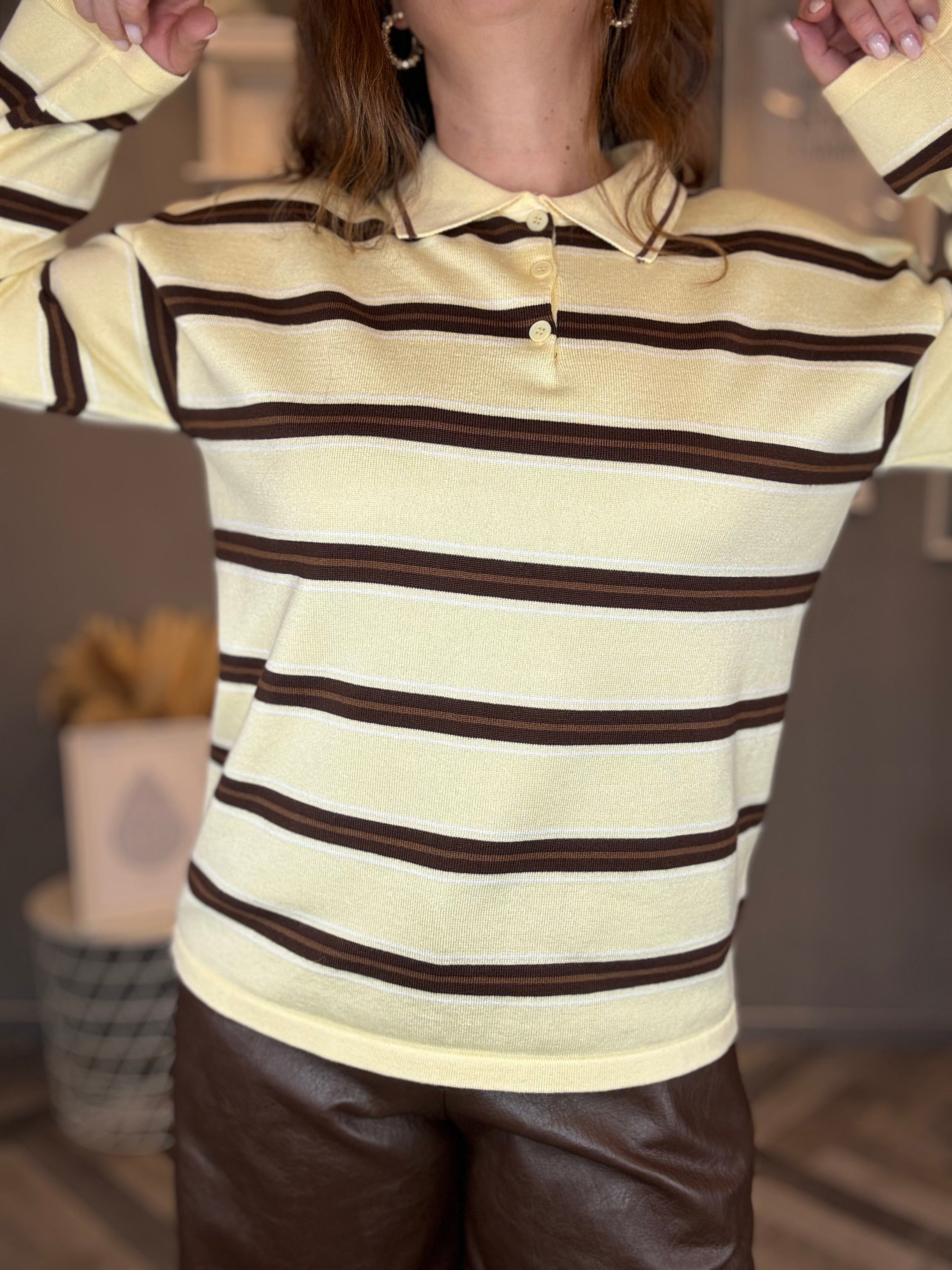 Maglia polo gialla a righe marroni