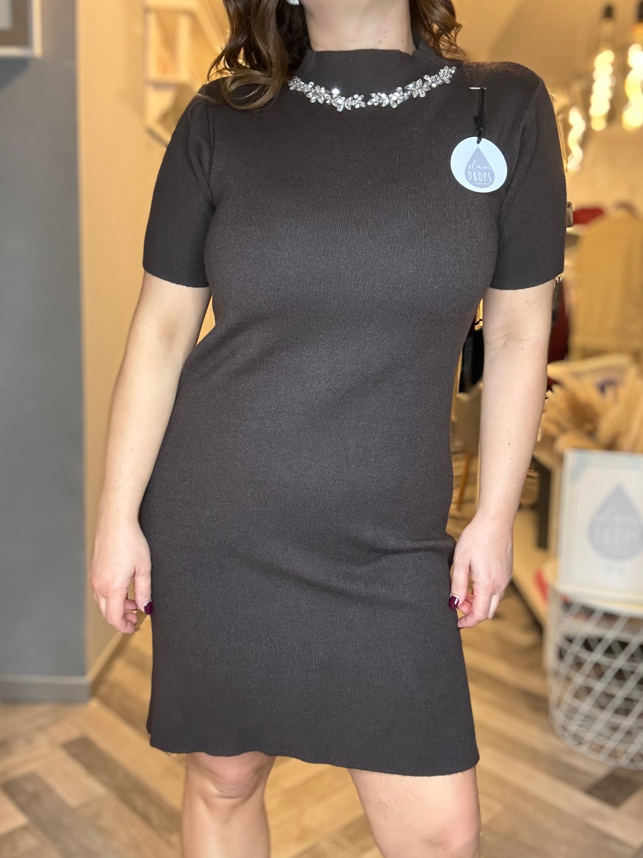 Abito punto Milano cabochon al collo