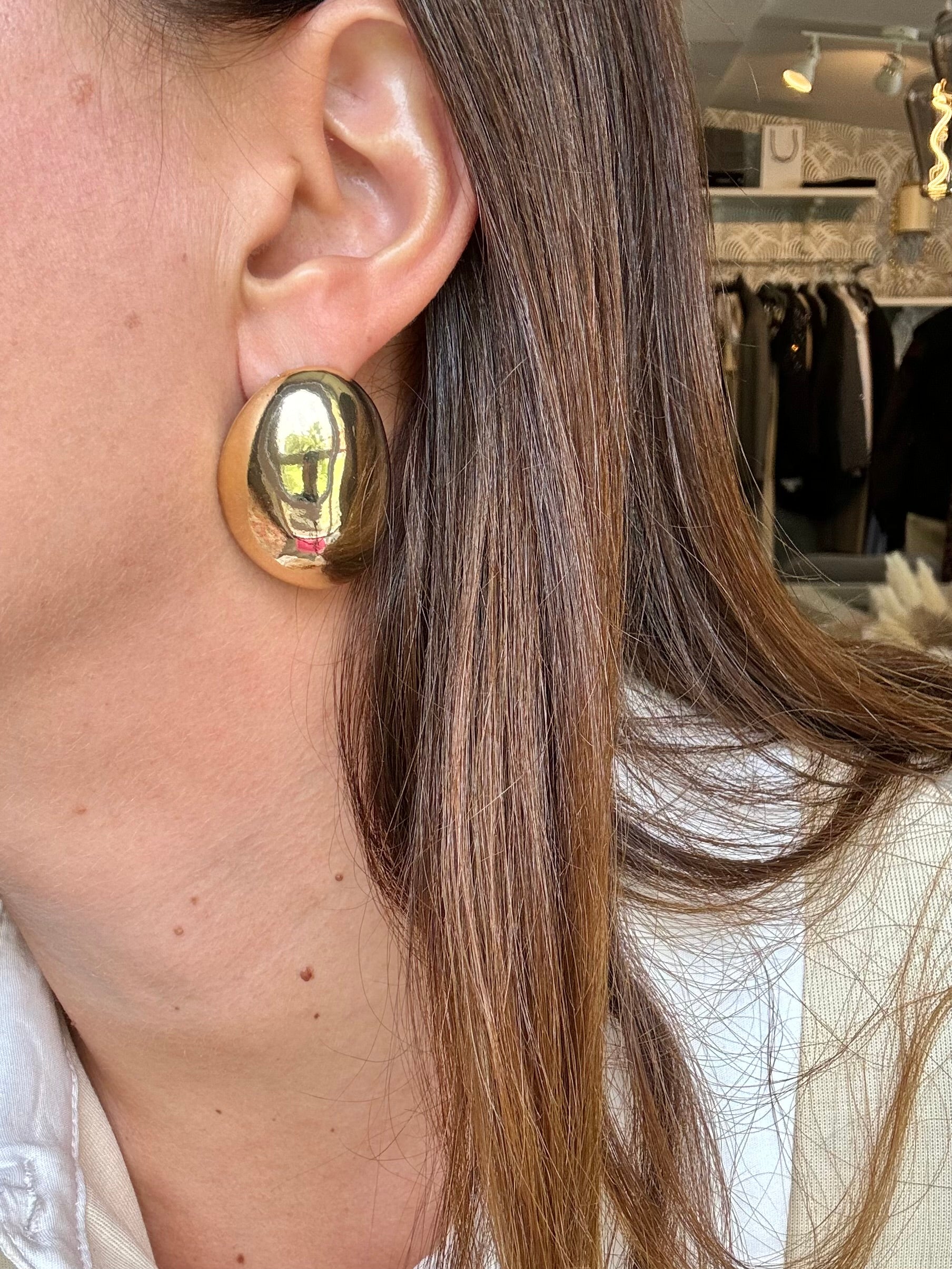 Orecchini ovali bombati