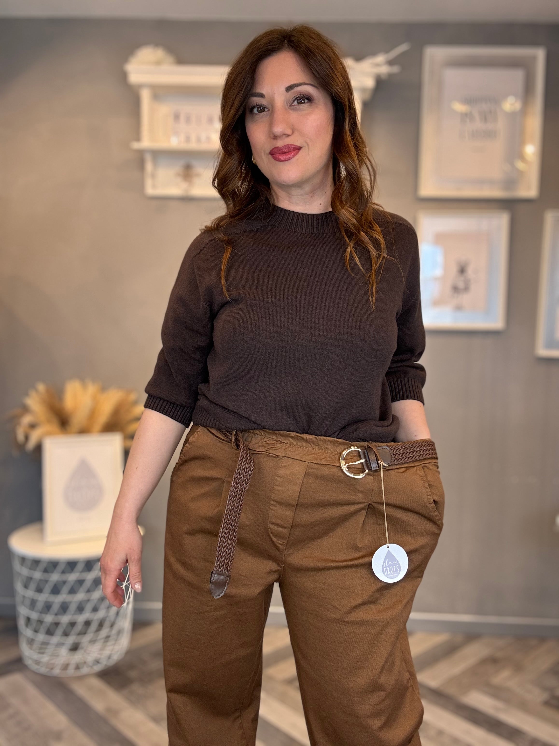 Pantalone carrot cioccolato con cintura