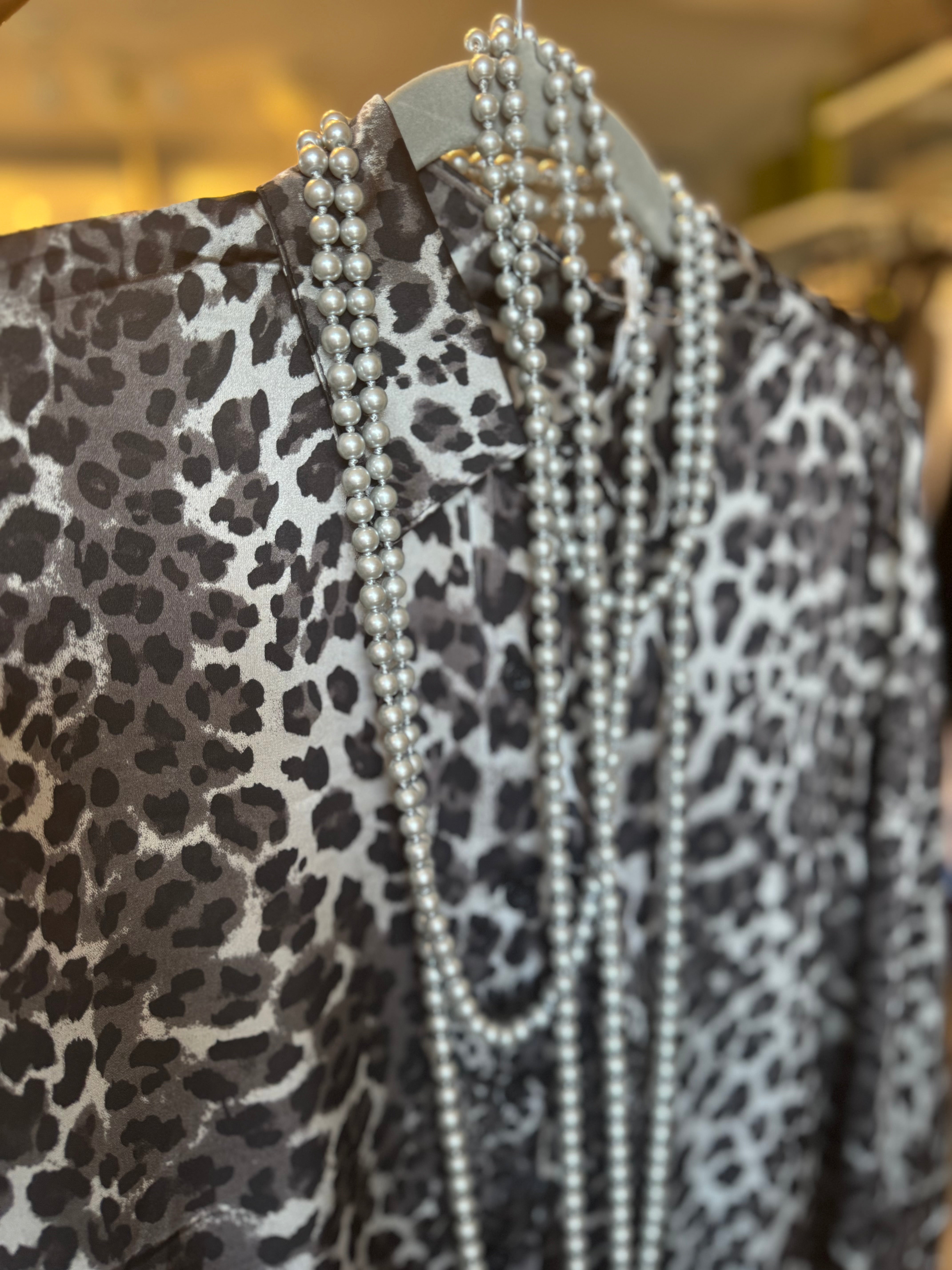 Collana perle a più fili lunga