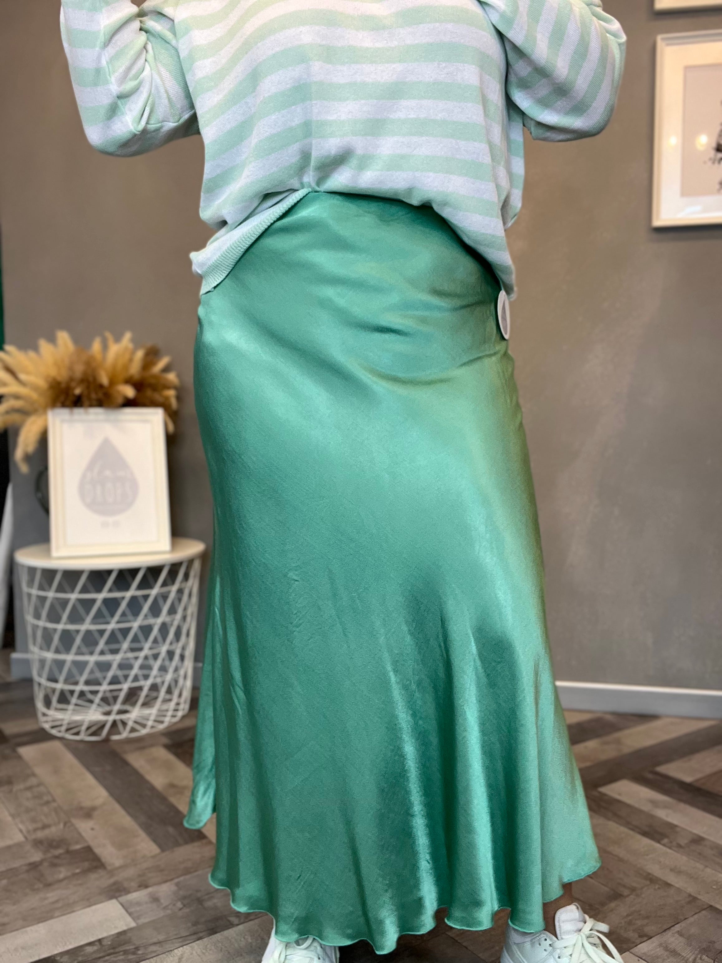 Gonna in raso di viscosa Lucy