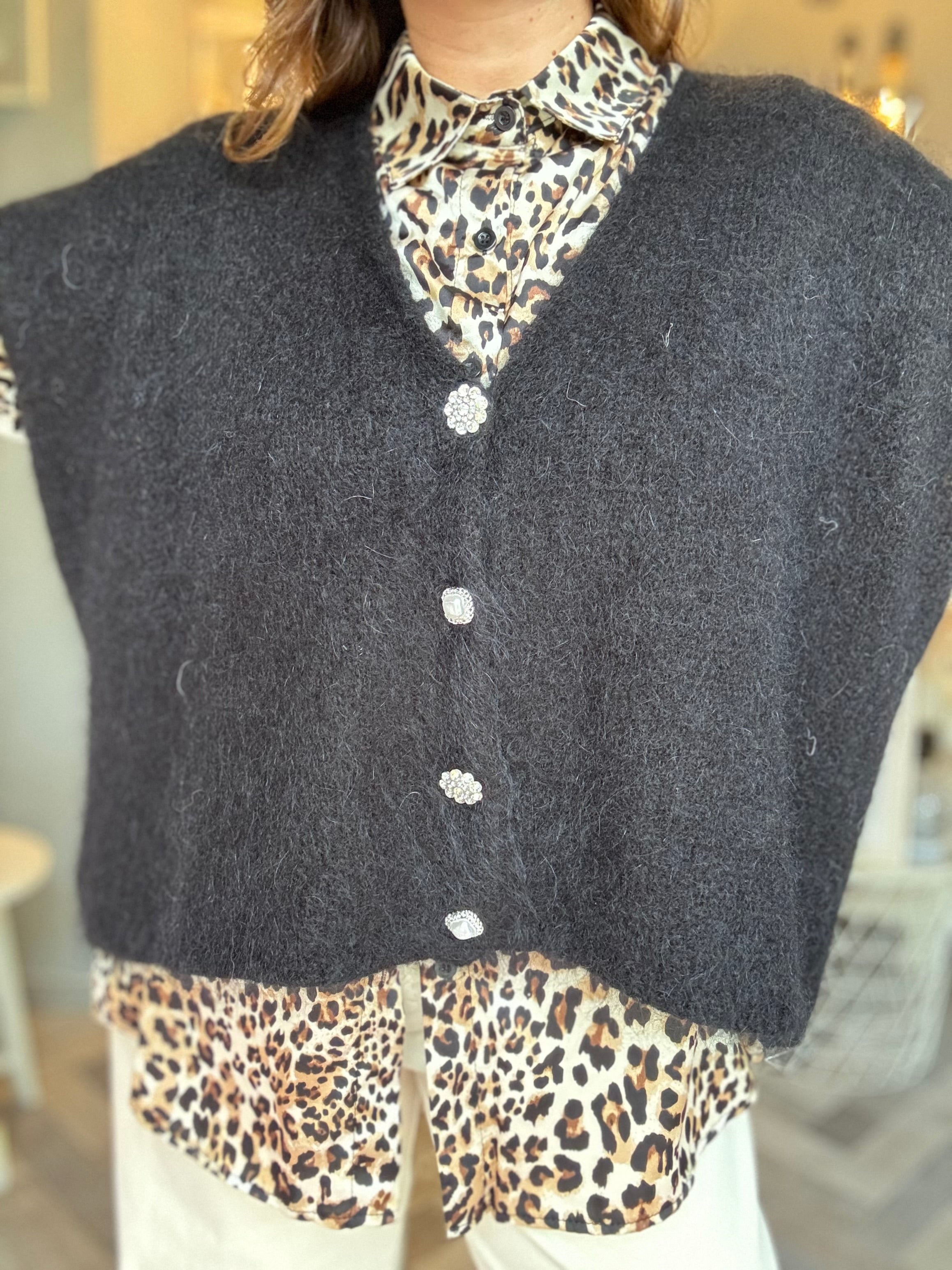 Gilet in maglia over 4 bottoni