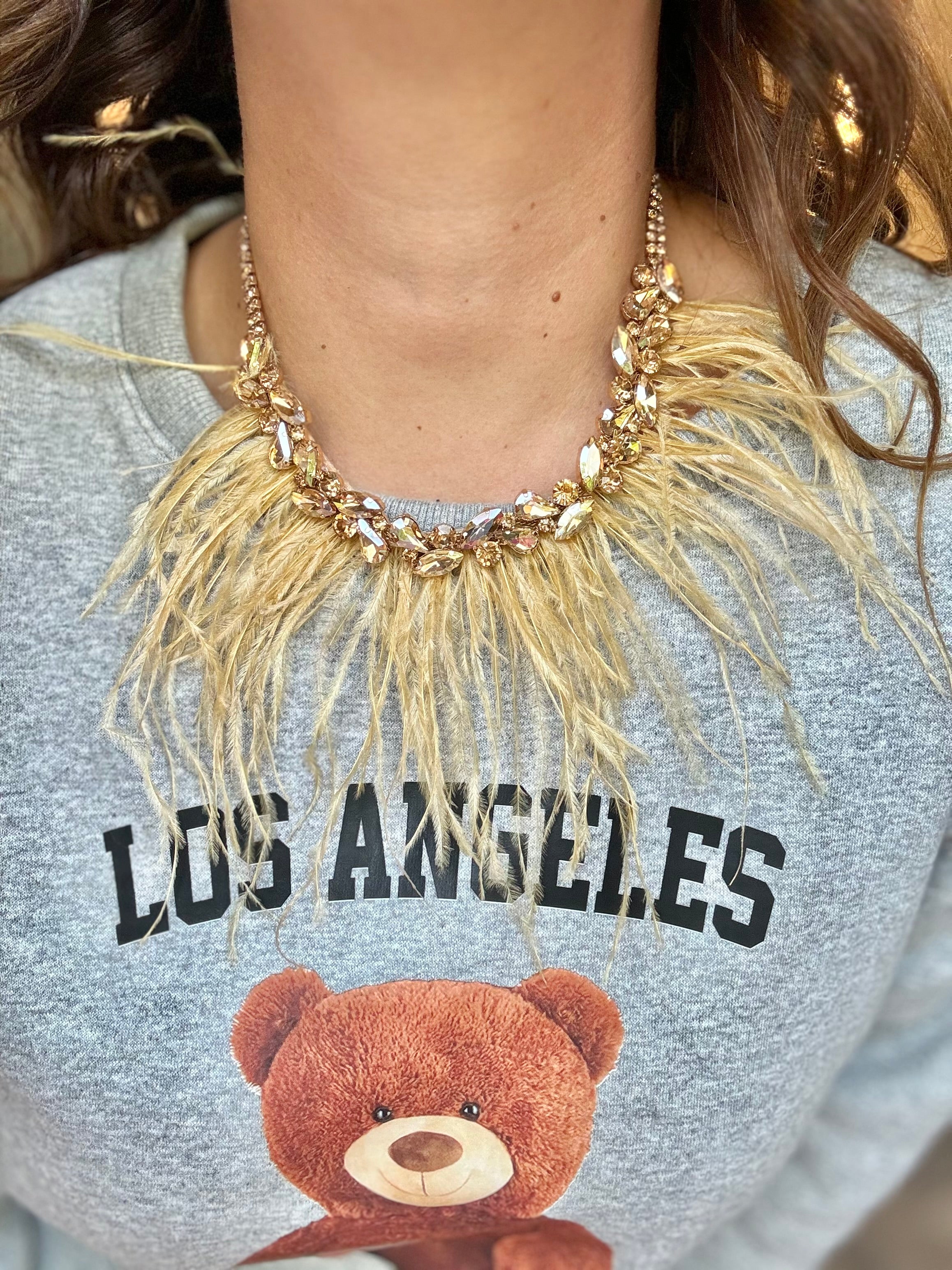 Collana piume e pietre