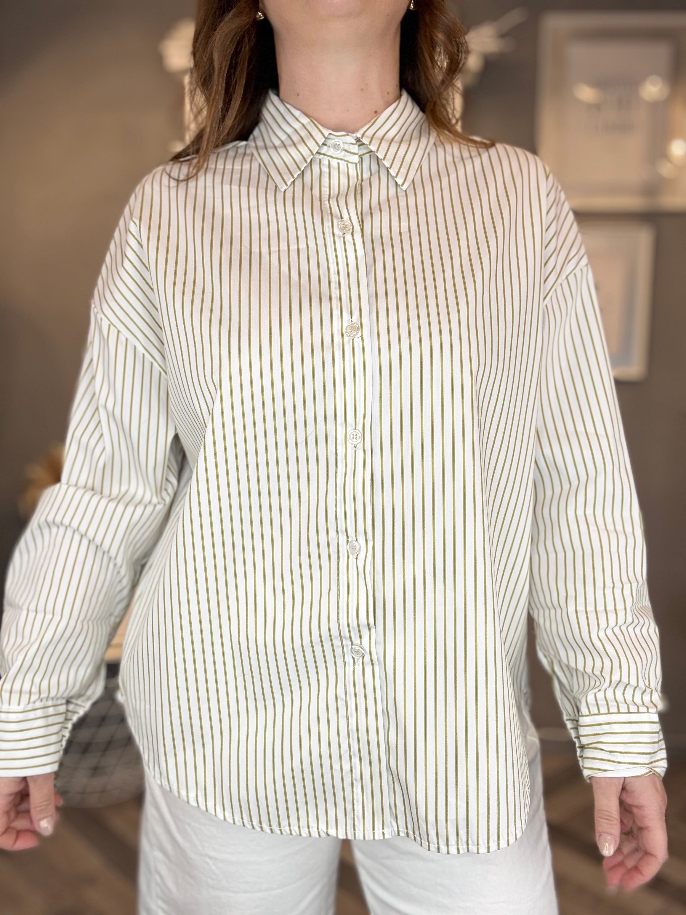 Camicia a righe oliva