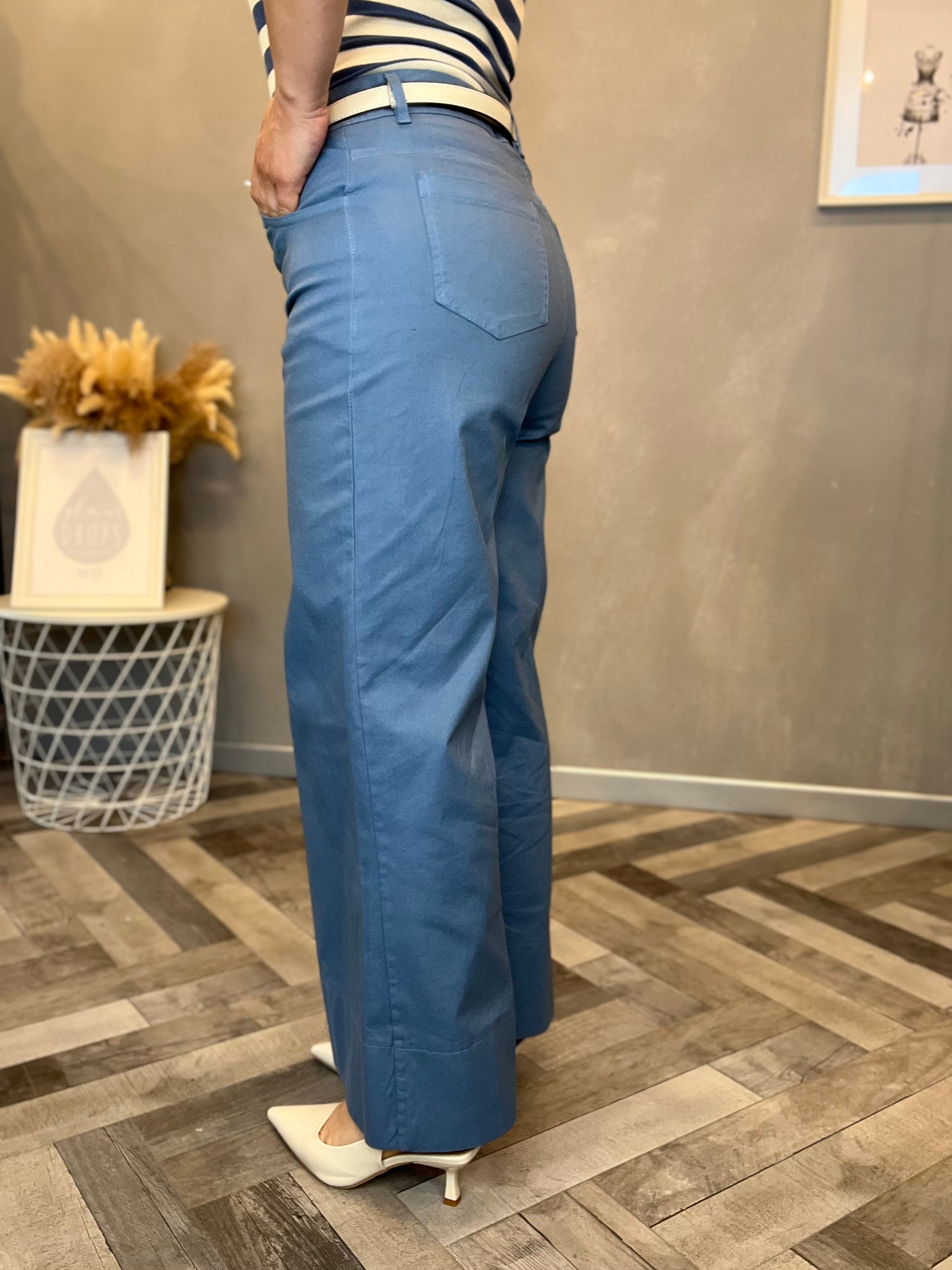 Pantalone wide leg carta da zucchero