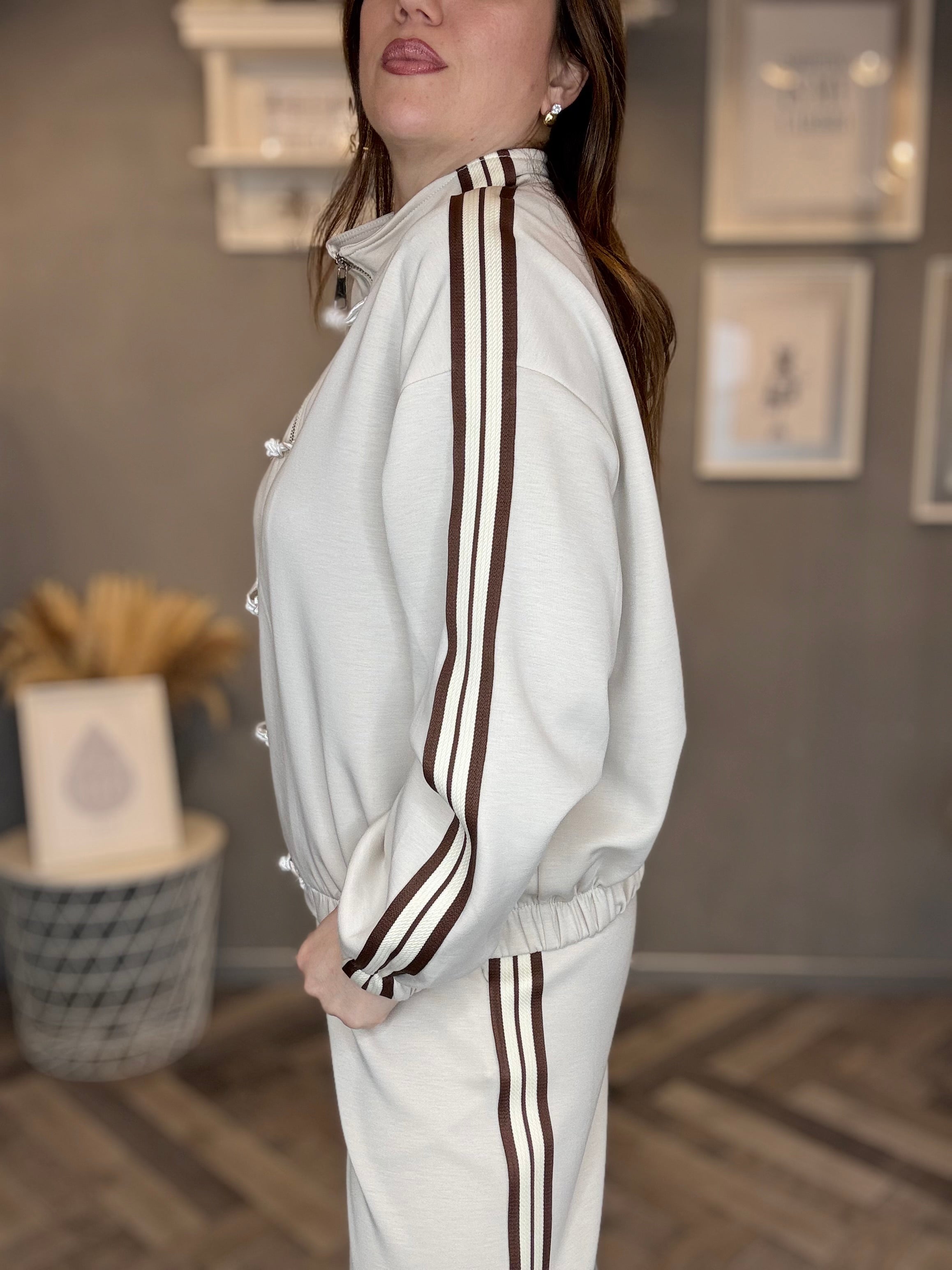 Tuta alamari beige