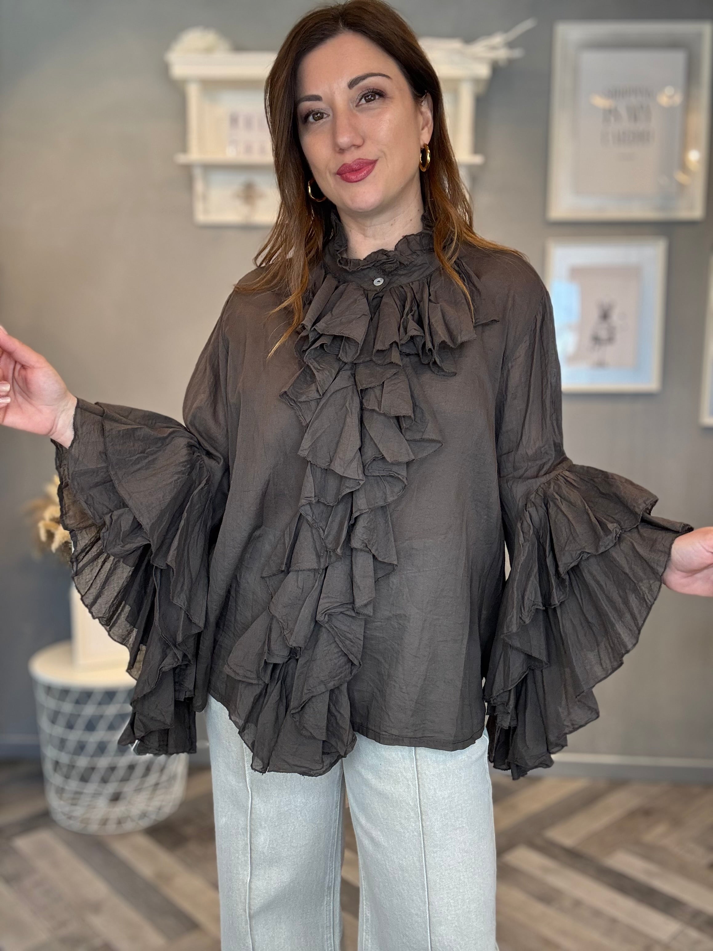 Blusa camicia volant moro