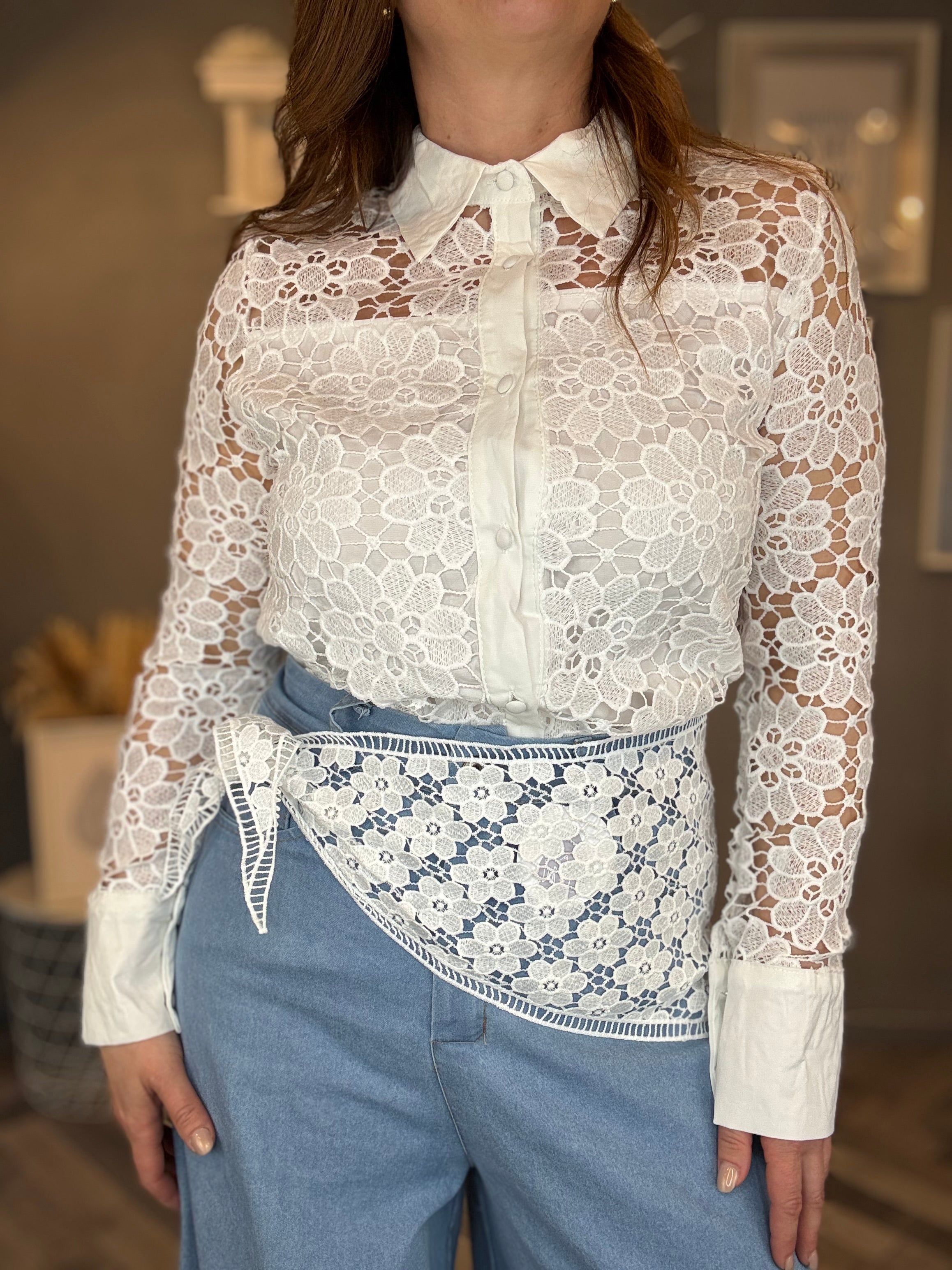 Foulard triangolare in pizzo fiori