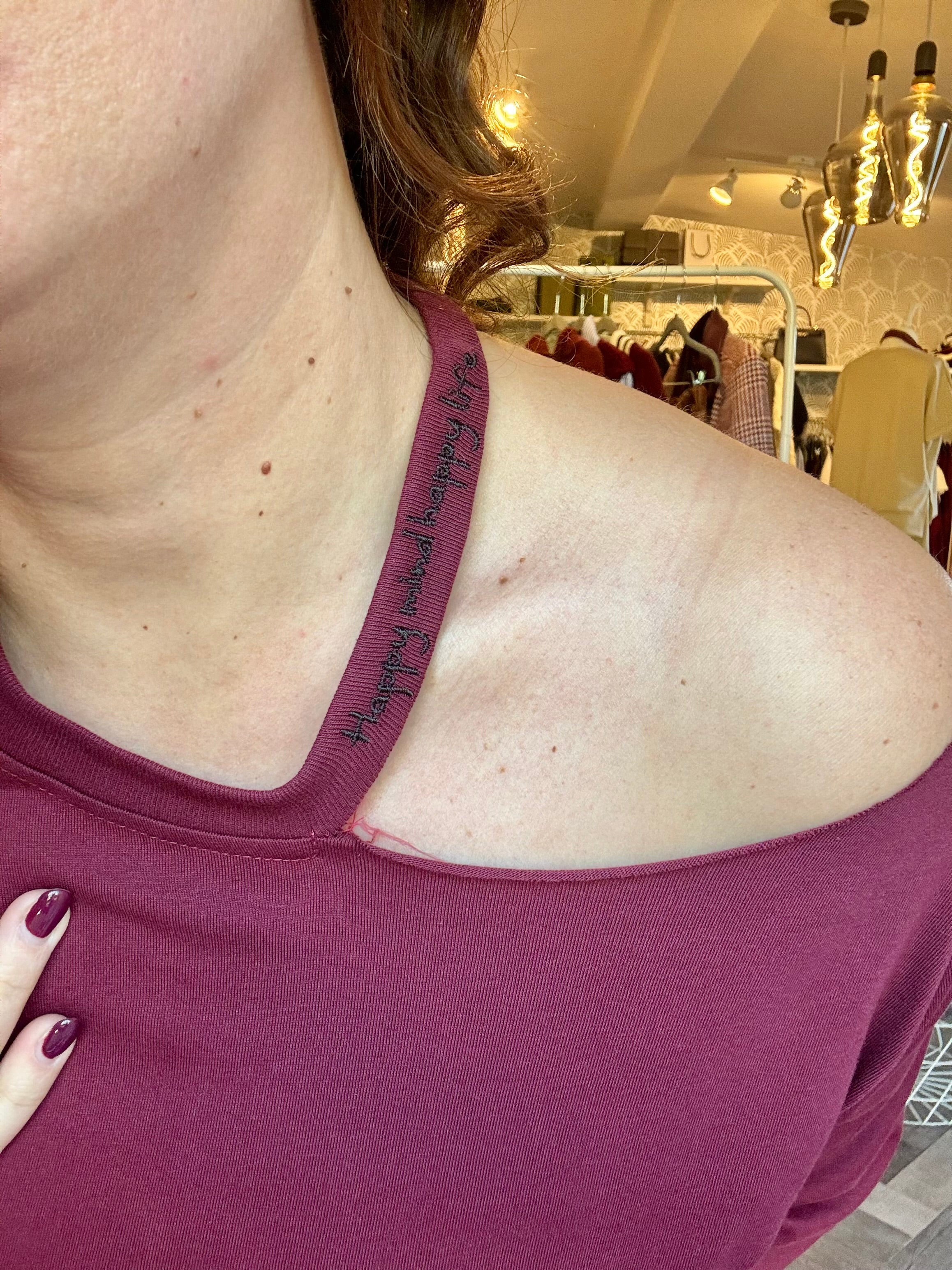 Lumina t-shirt cut out