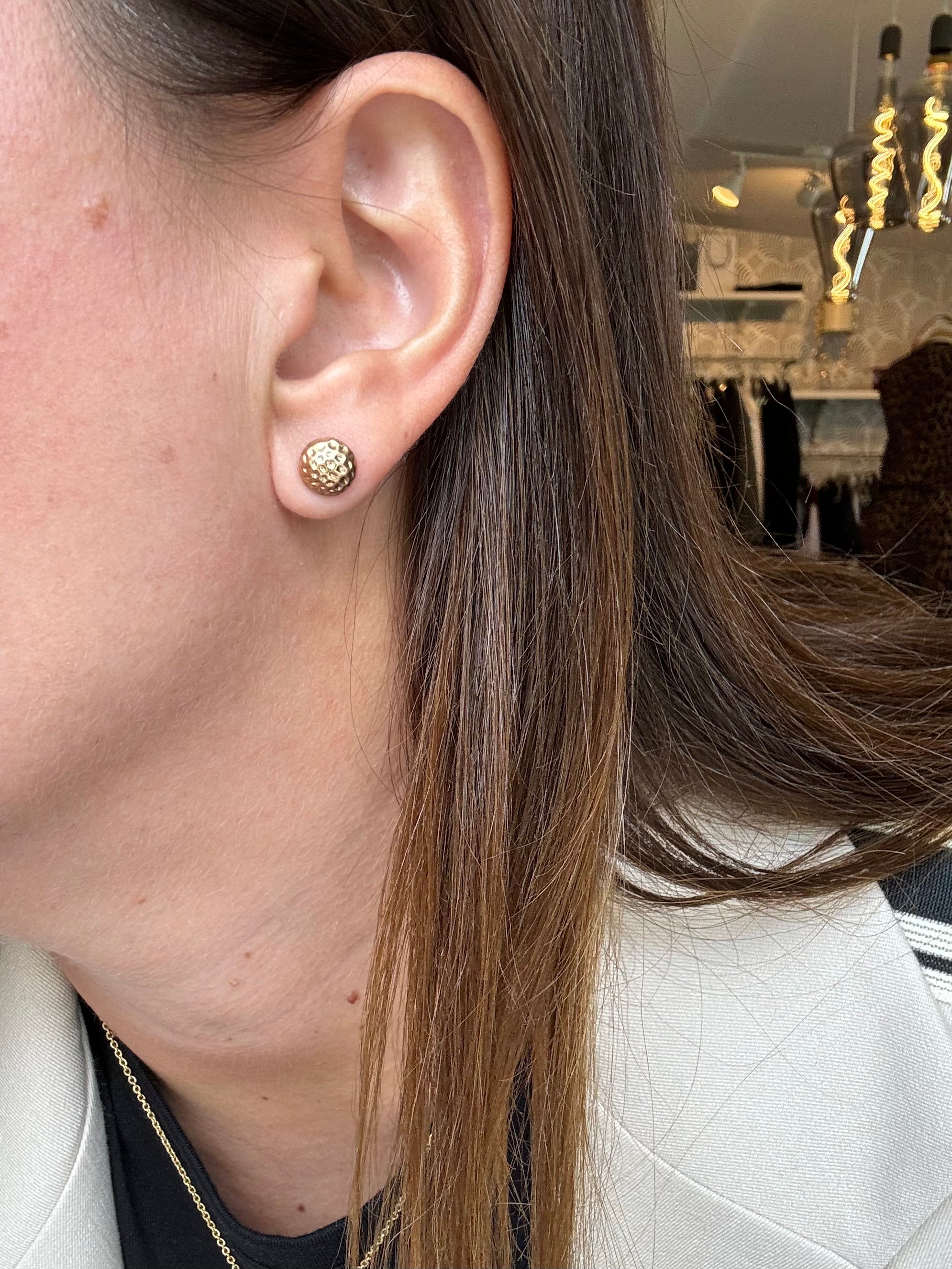 Orecchini bottoncini martellati