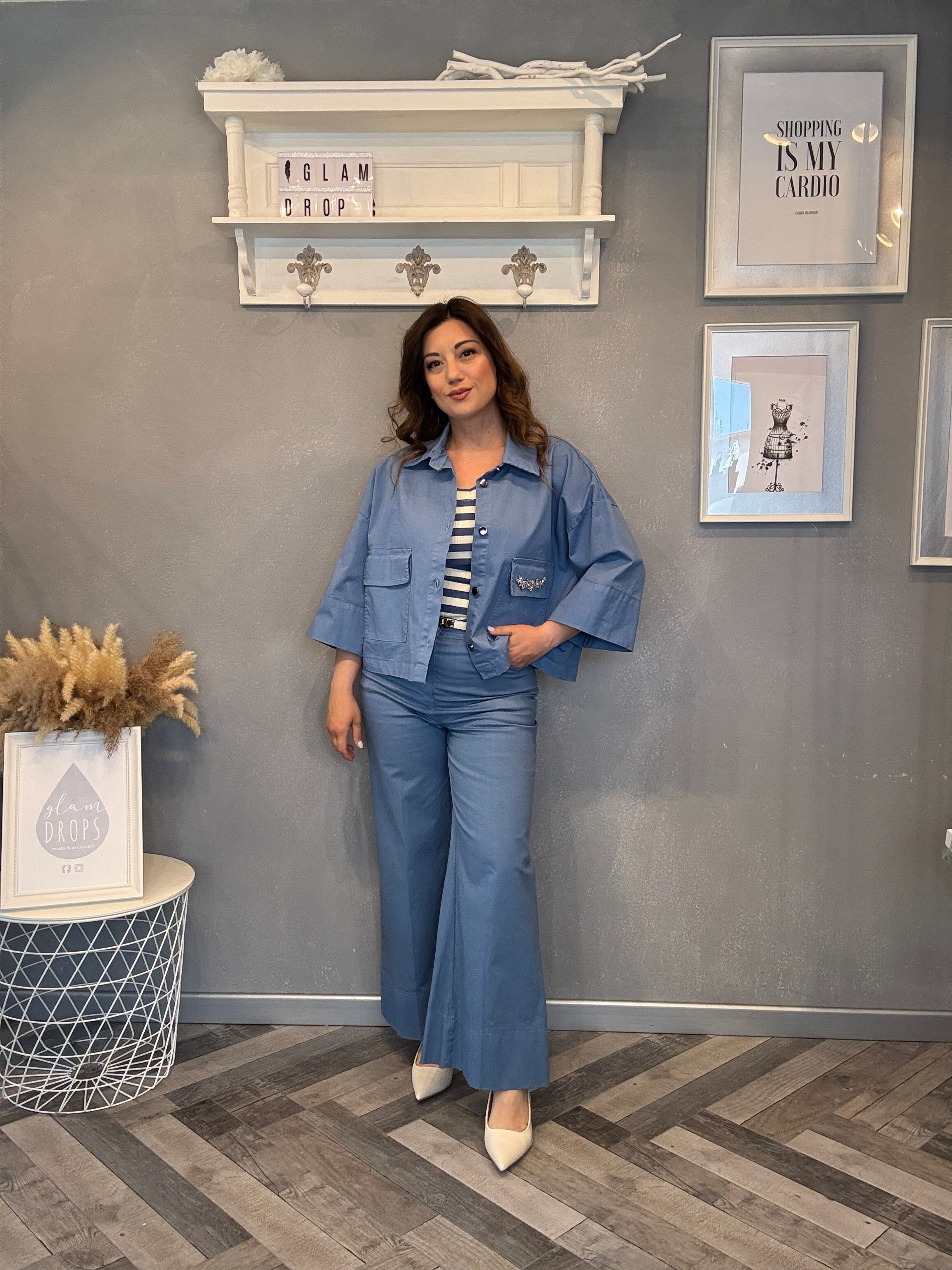 Pantalone wide leg carta da zucchero