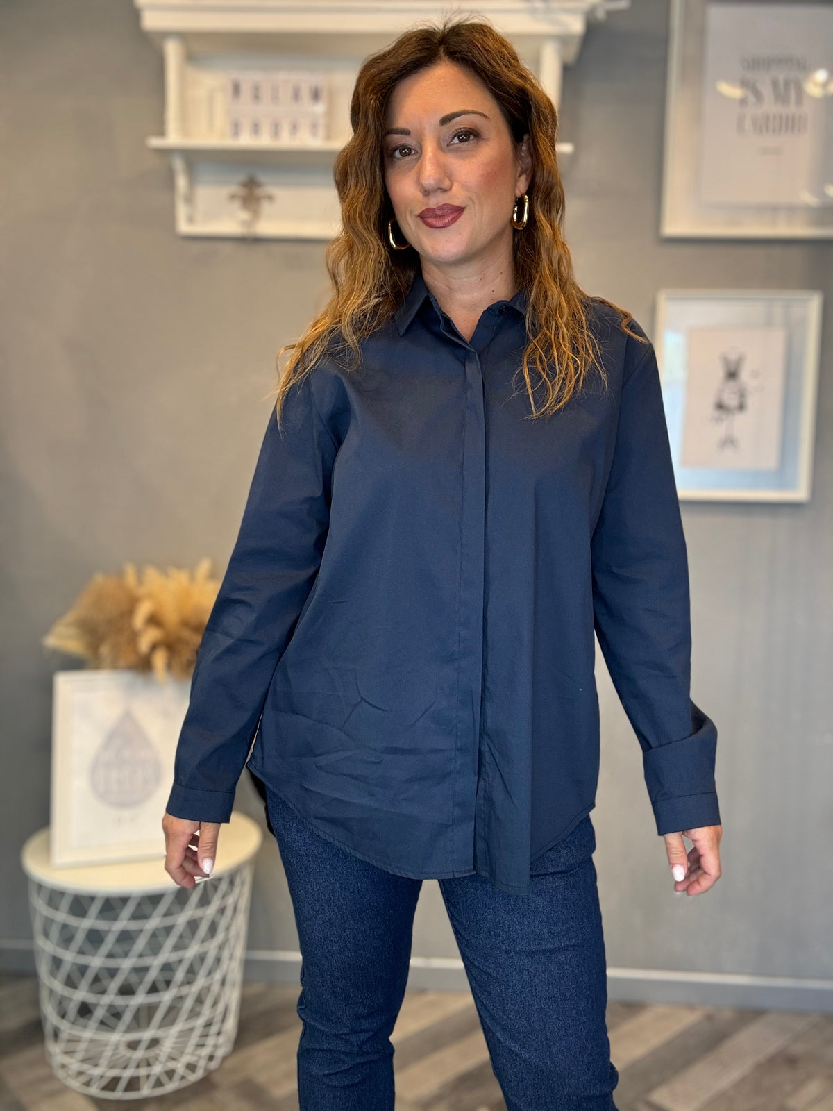 Camicia over Essential blu