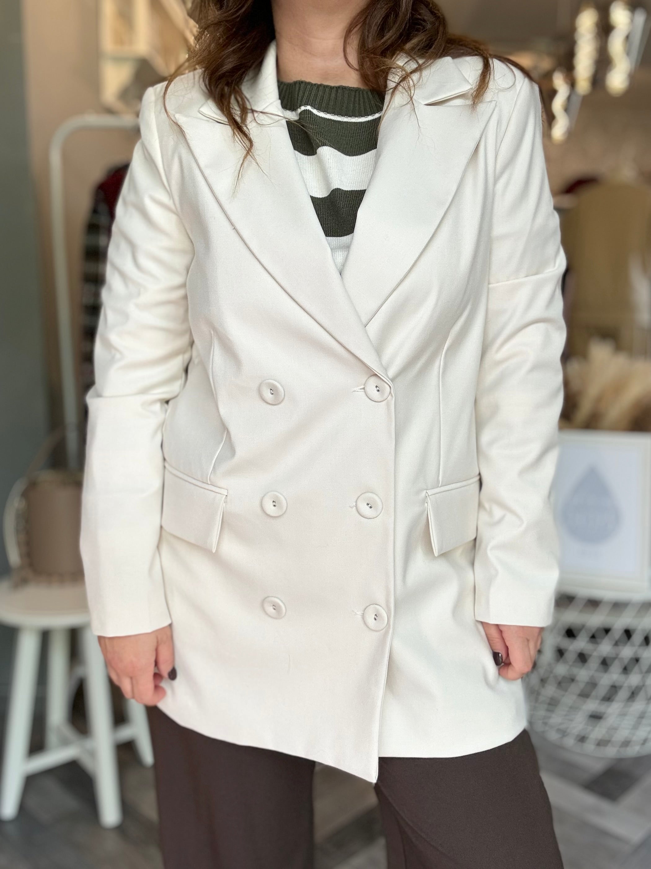 The Lulù blazer con gonnellino