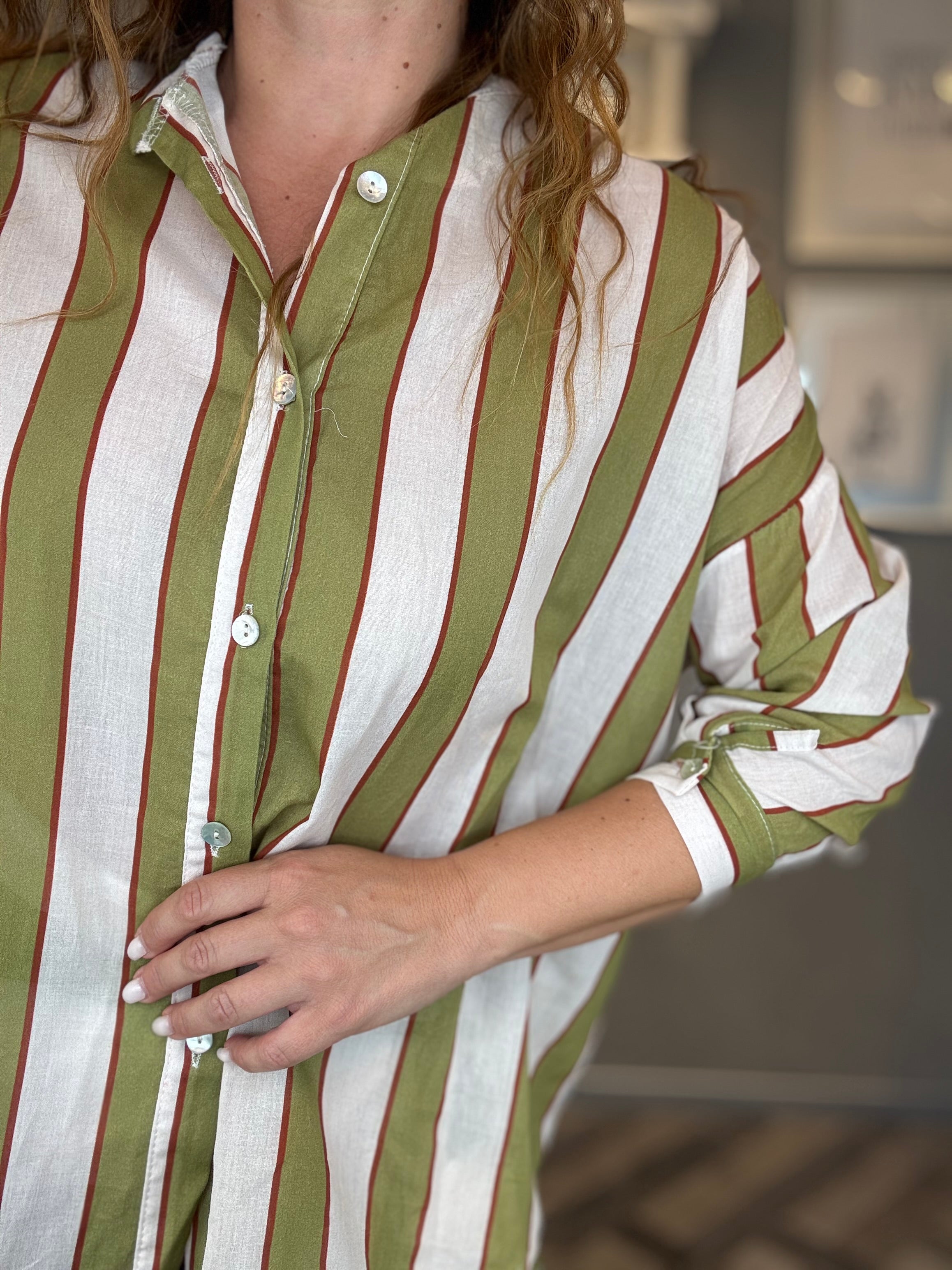 Camicia Isla Bonita righe panna e verde oliva