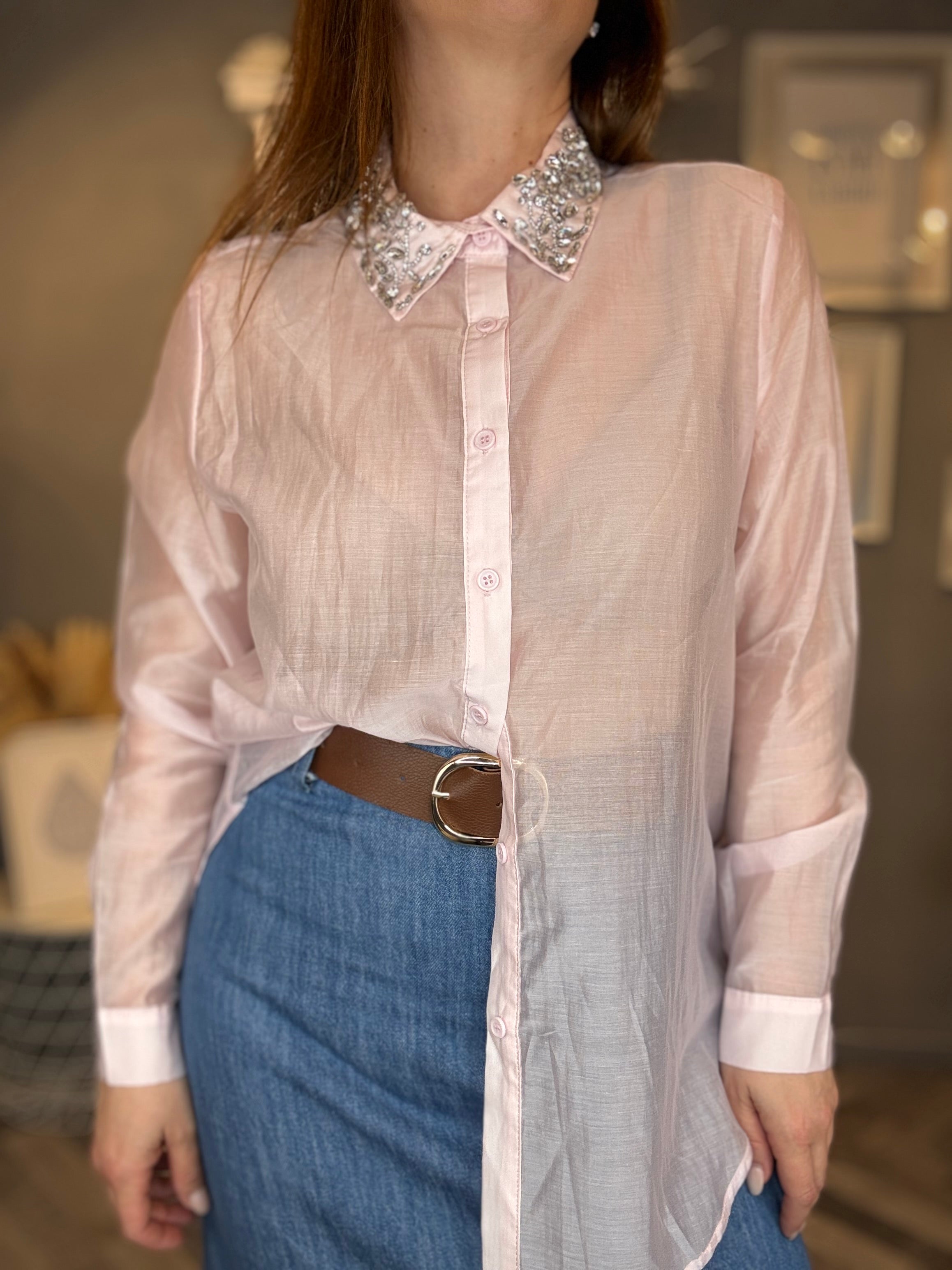 Camicia rosa pastello collo gioiello