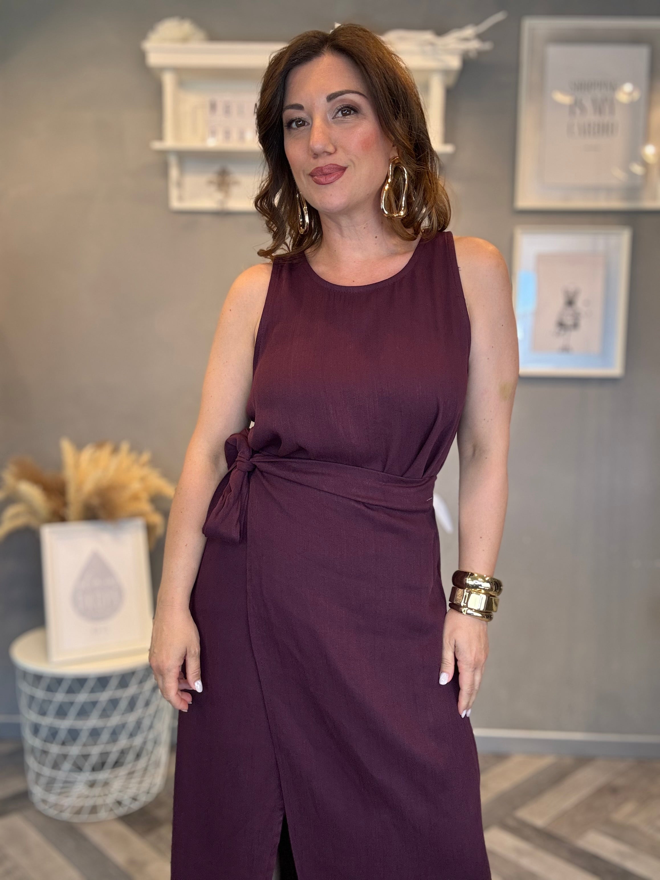 Top Borgogna con bottoncini