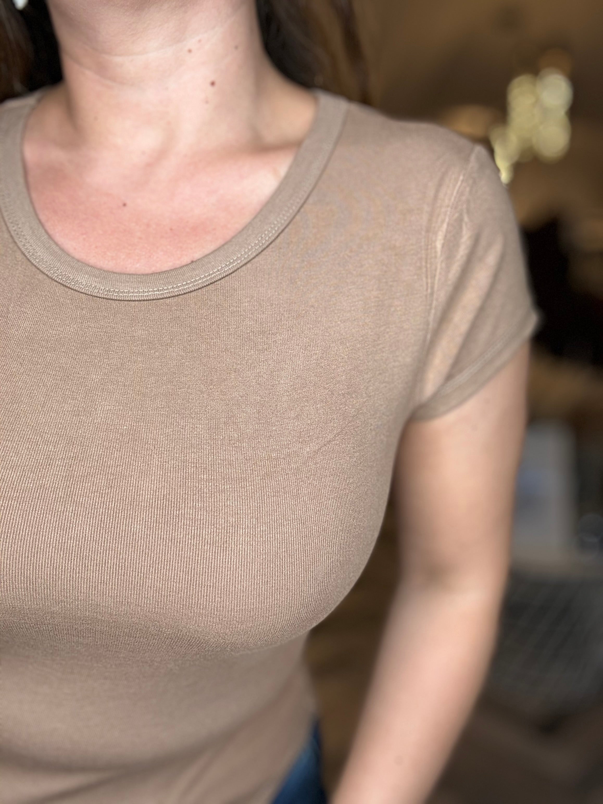 T-shirt elascizzata fondo tondo