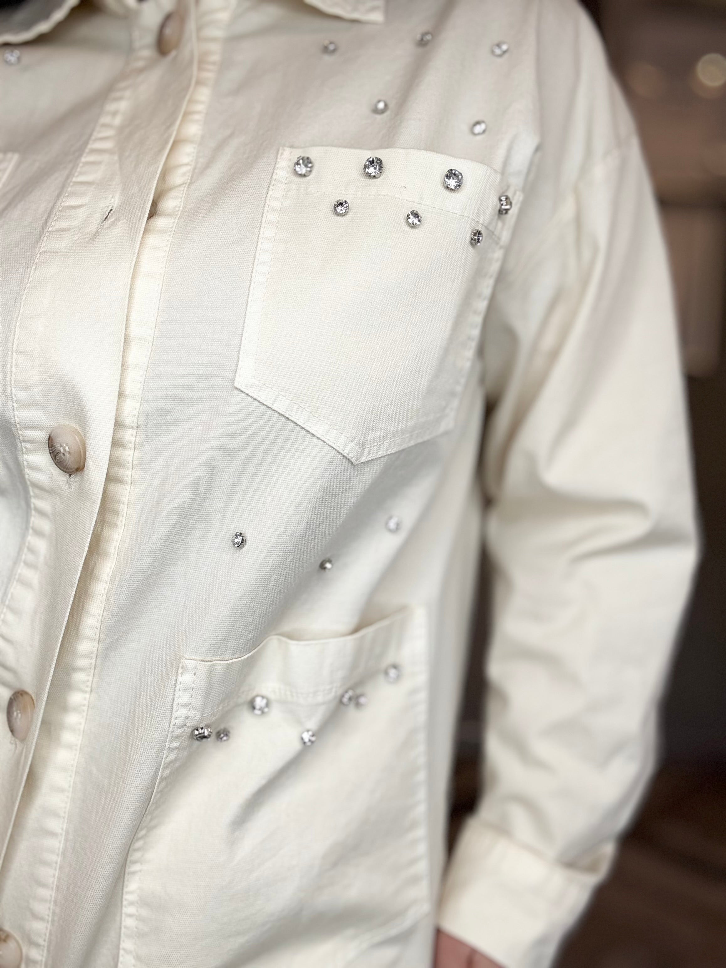 Giacca utility burro con dettagli gioiello