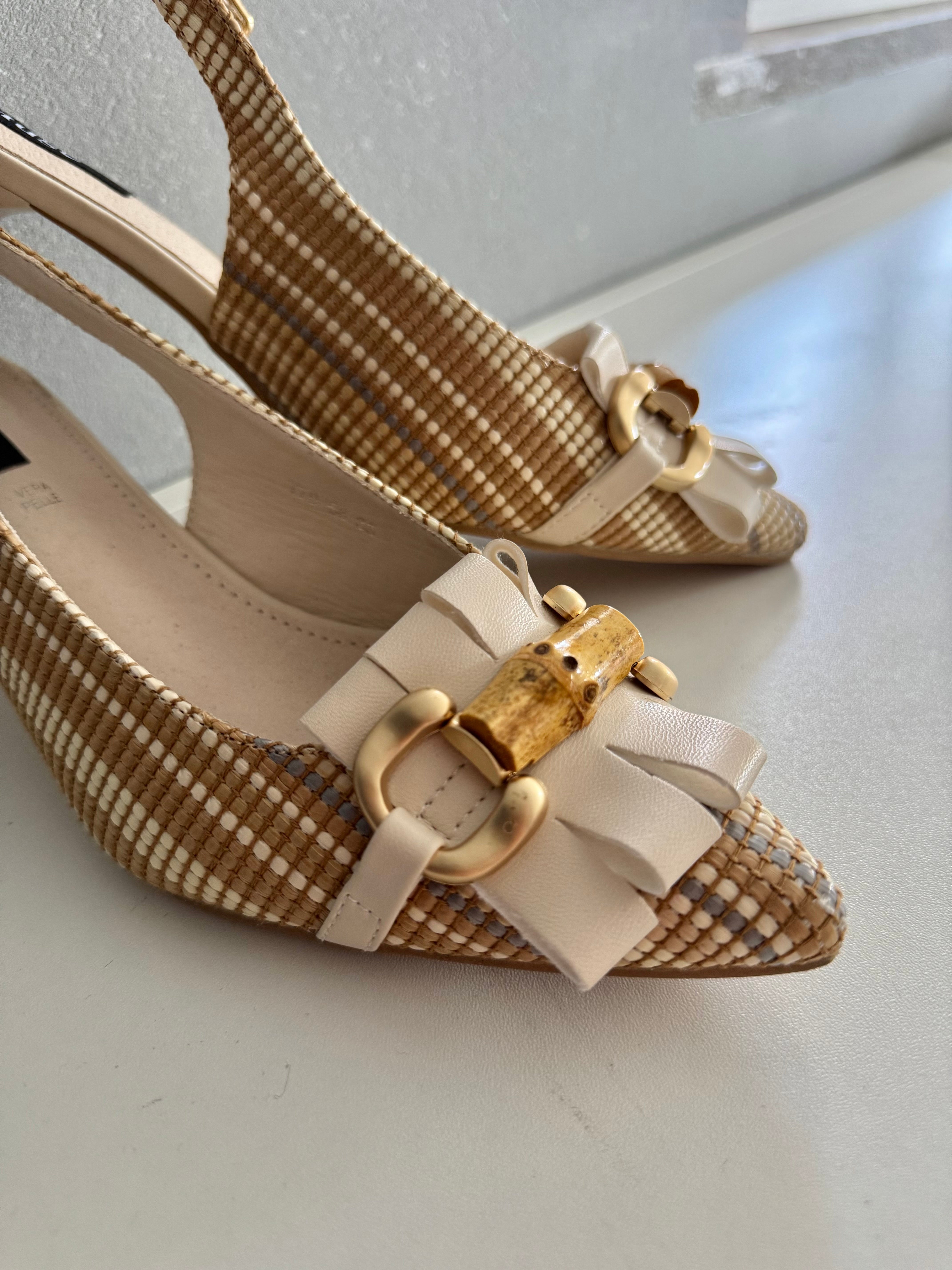 Décolleté Slingback con frange