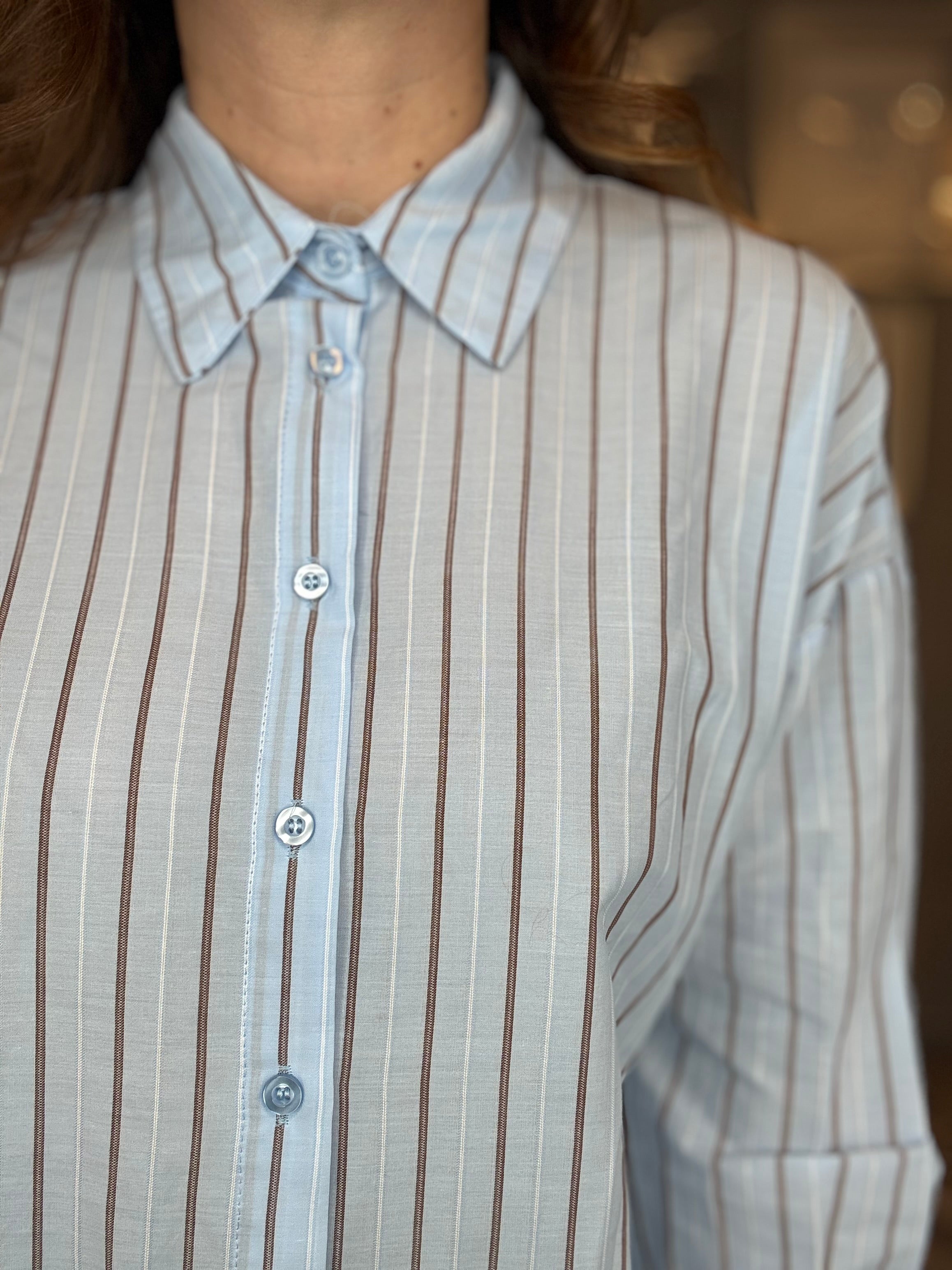 Camicia over celeste righe cioccolato