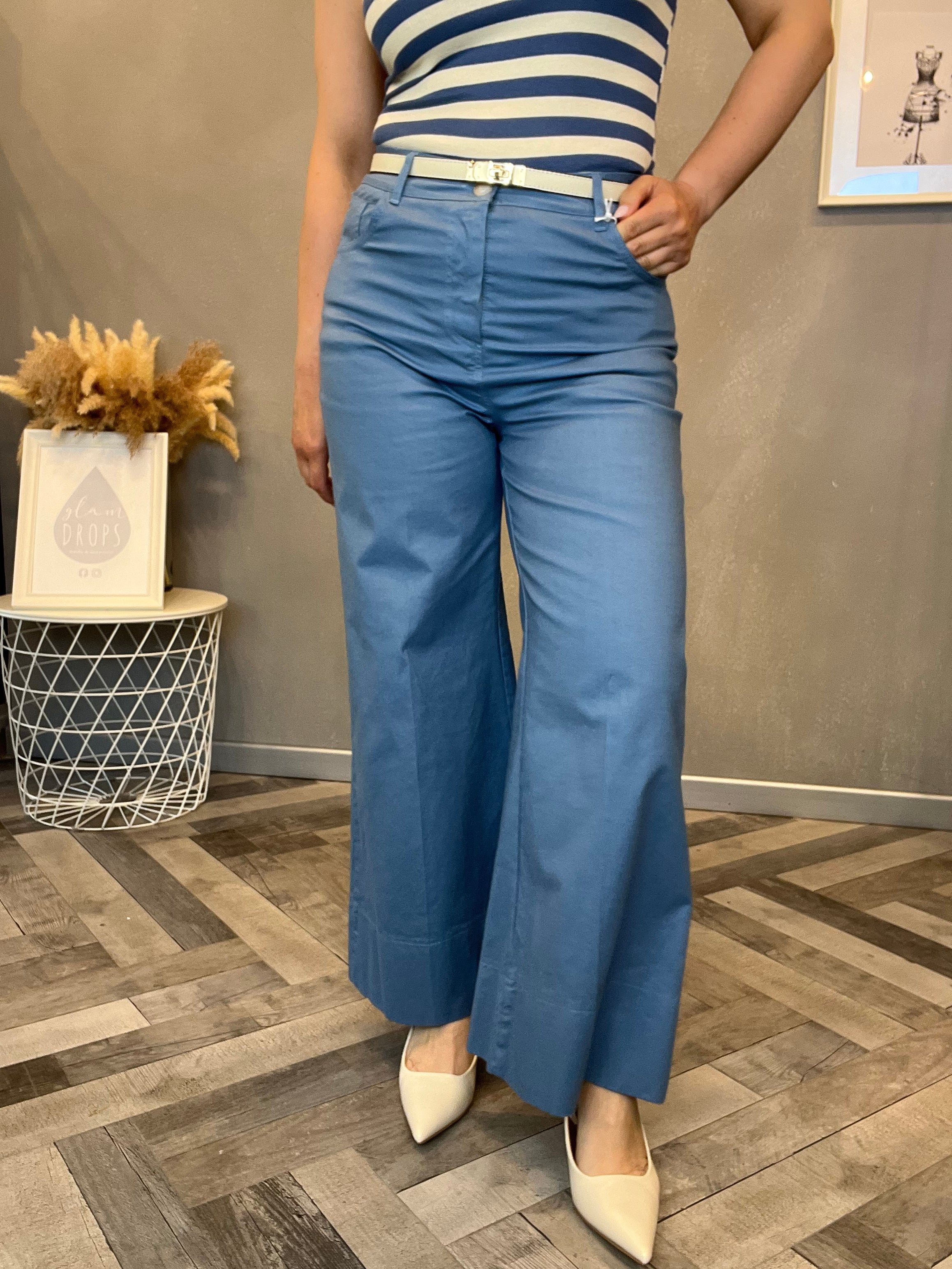 Pantalone wide leg carta da zucchero