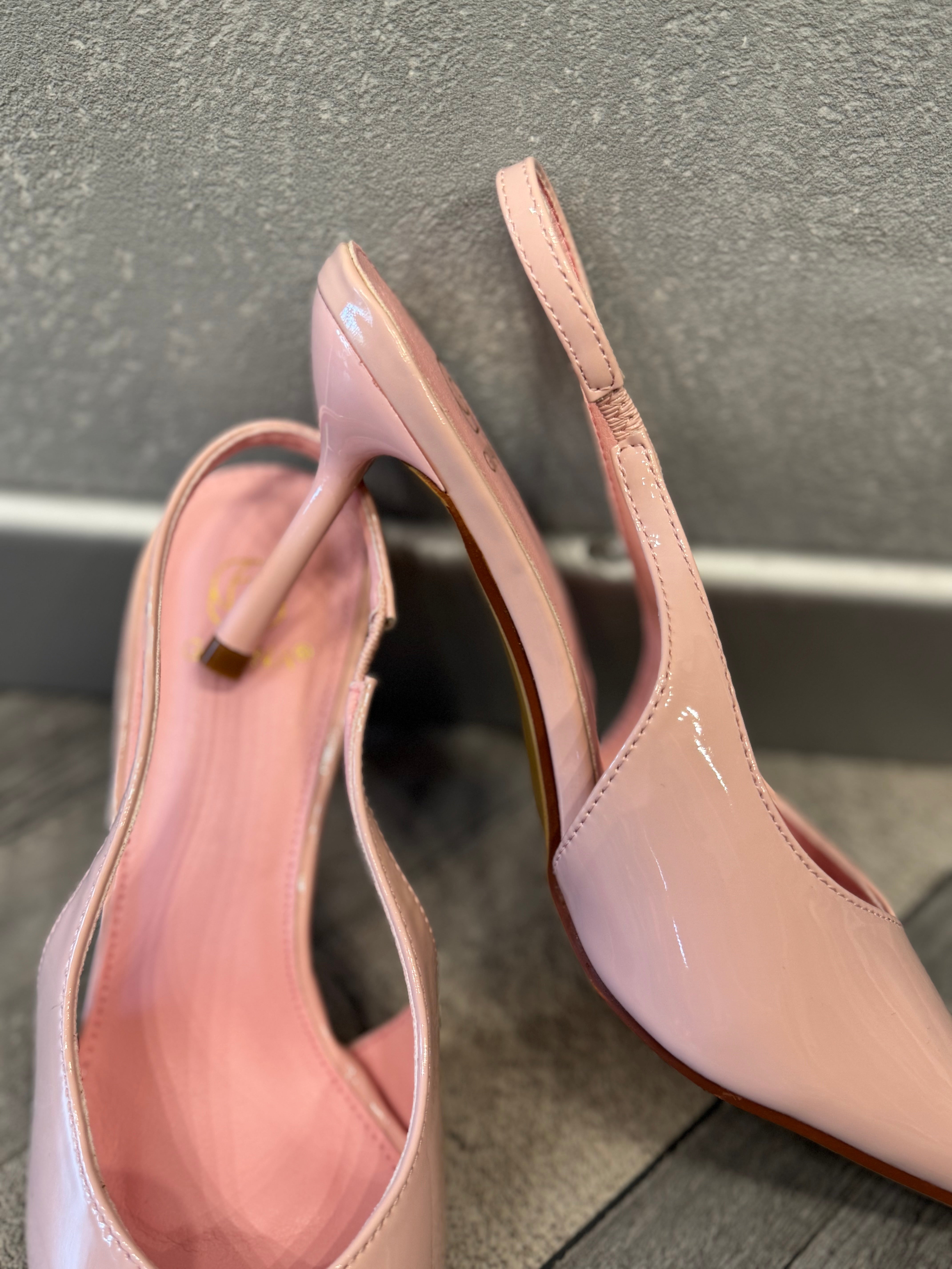 Slingback in vernice rosa pastello