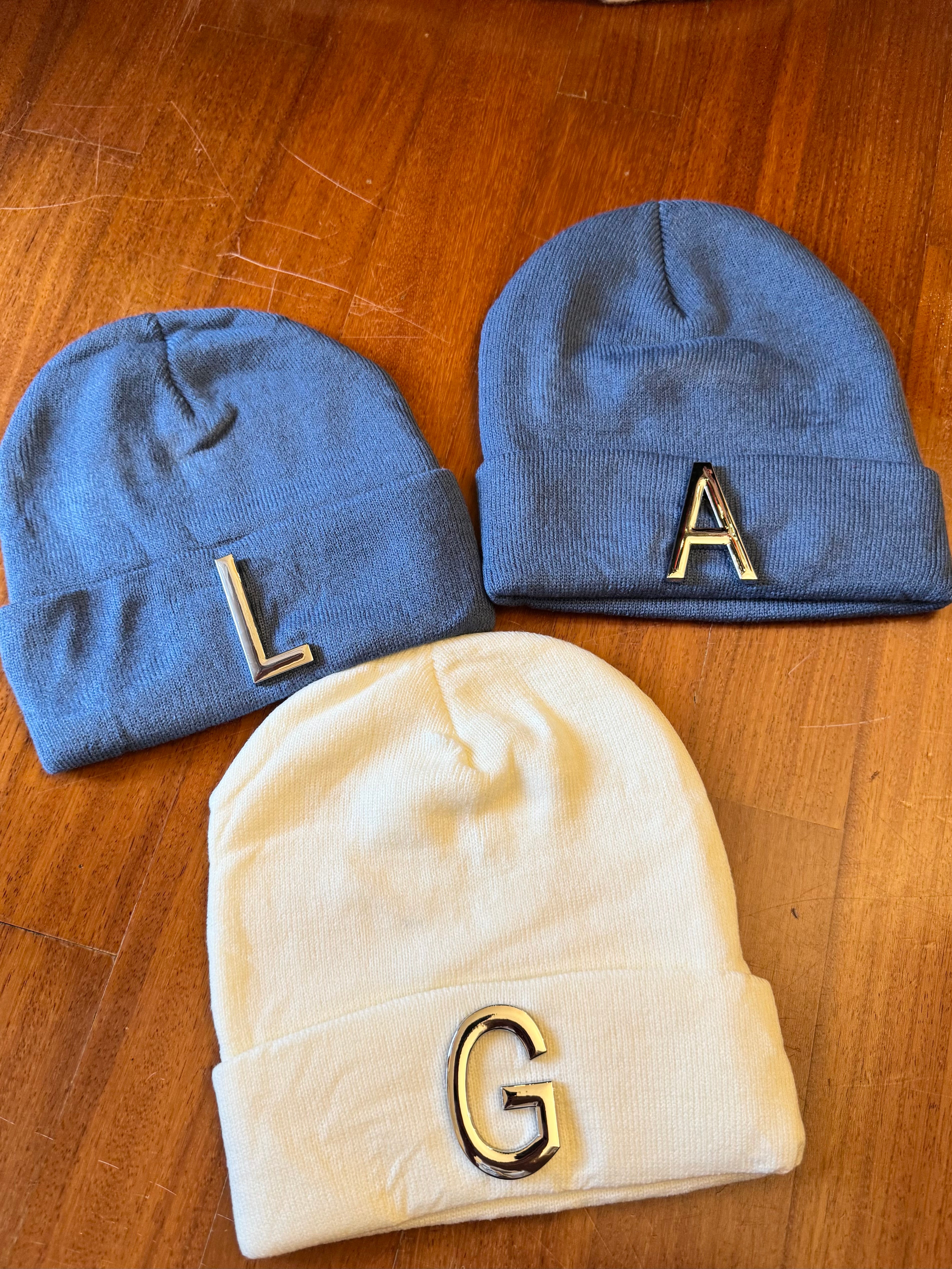 Berretto tinta unita personalizzato