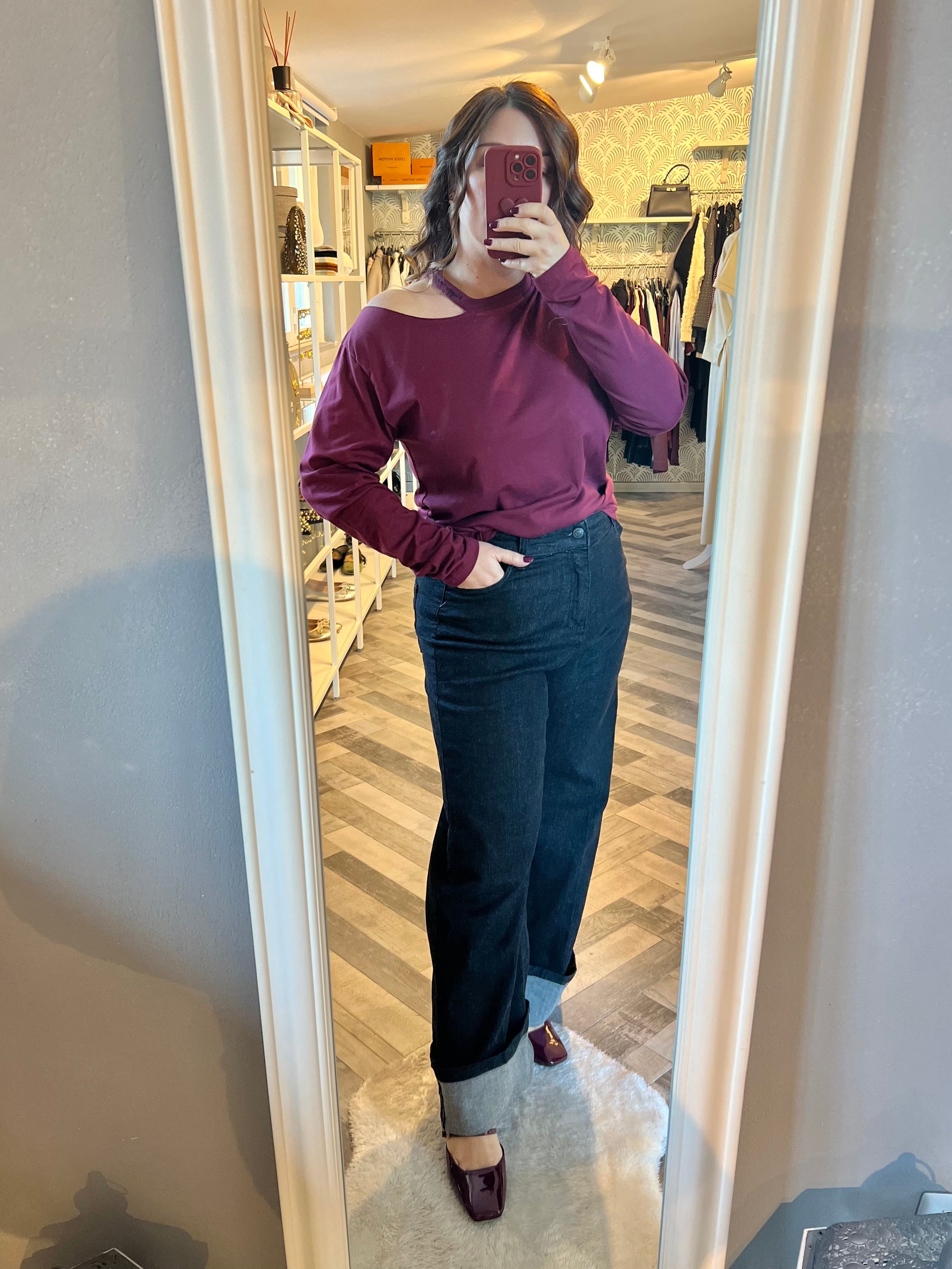 Lumina t-shirt cut out