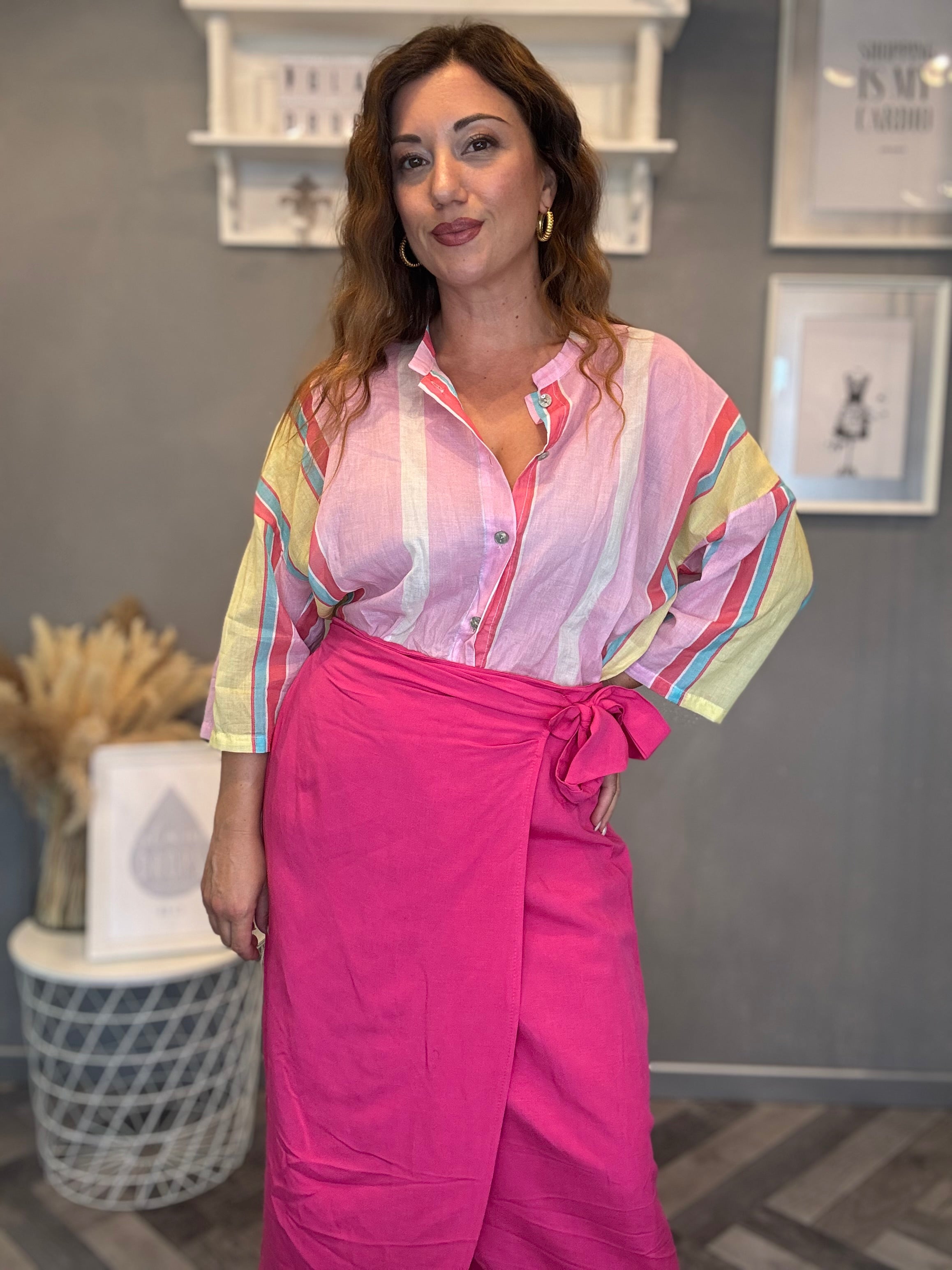 Camicia Isla Bonita coreana multiriga rosa, fucsia e giallo pastello