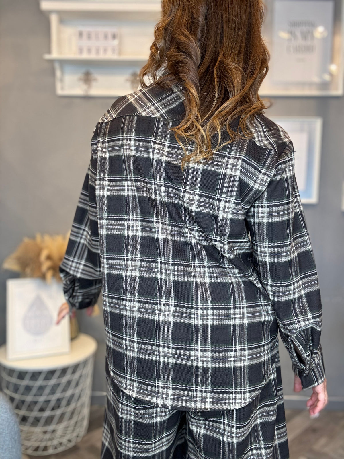 Camicia check moro e verde militare con cravatta