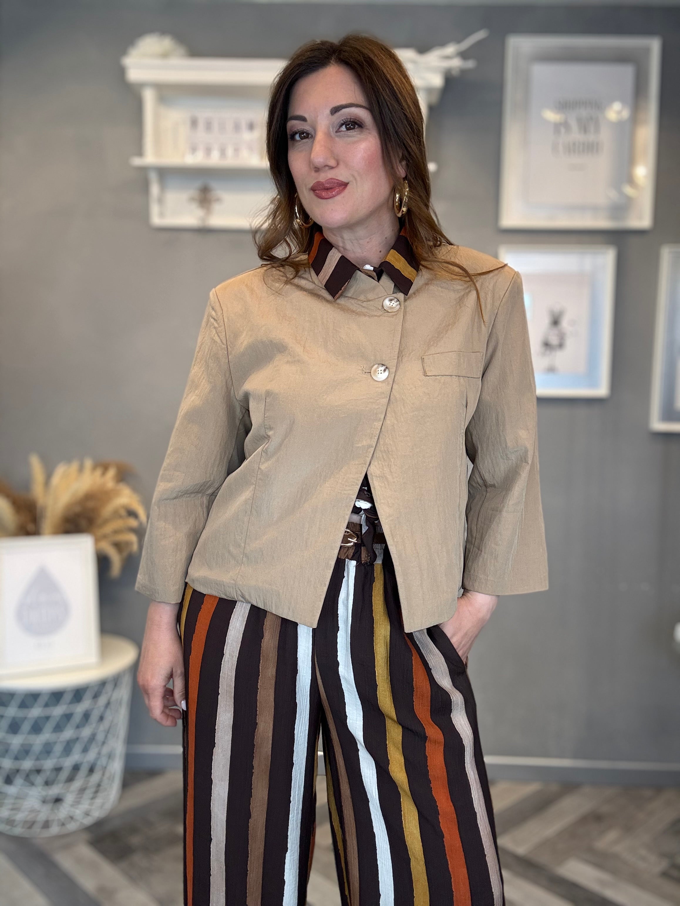 Giacca collo incrociato beige