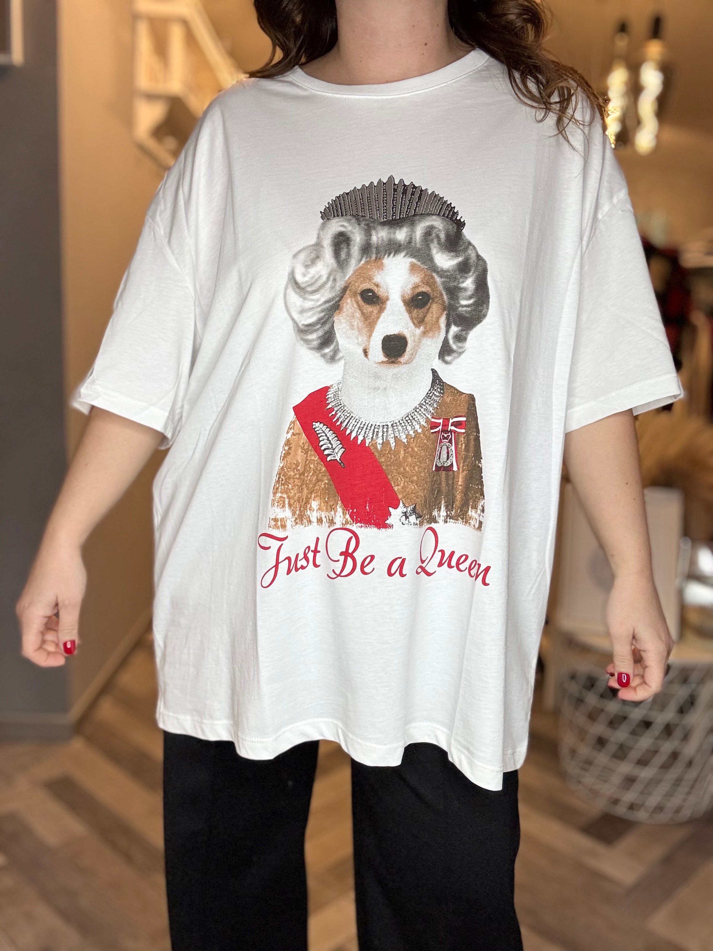 Lumina t-shirt over Just be a queen