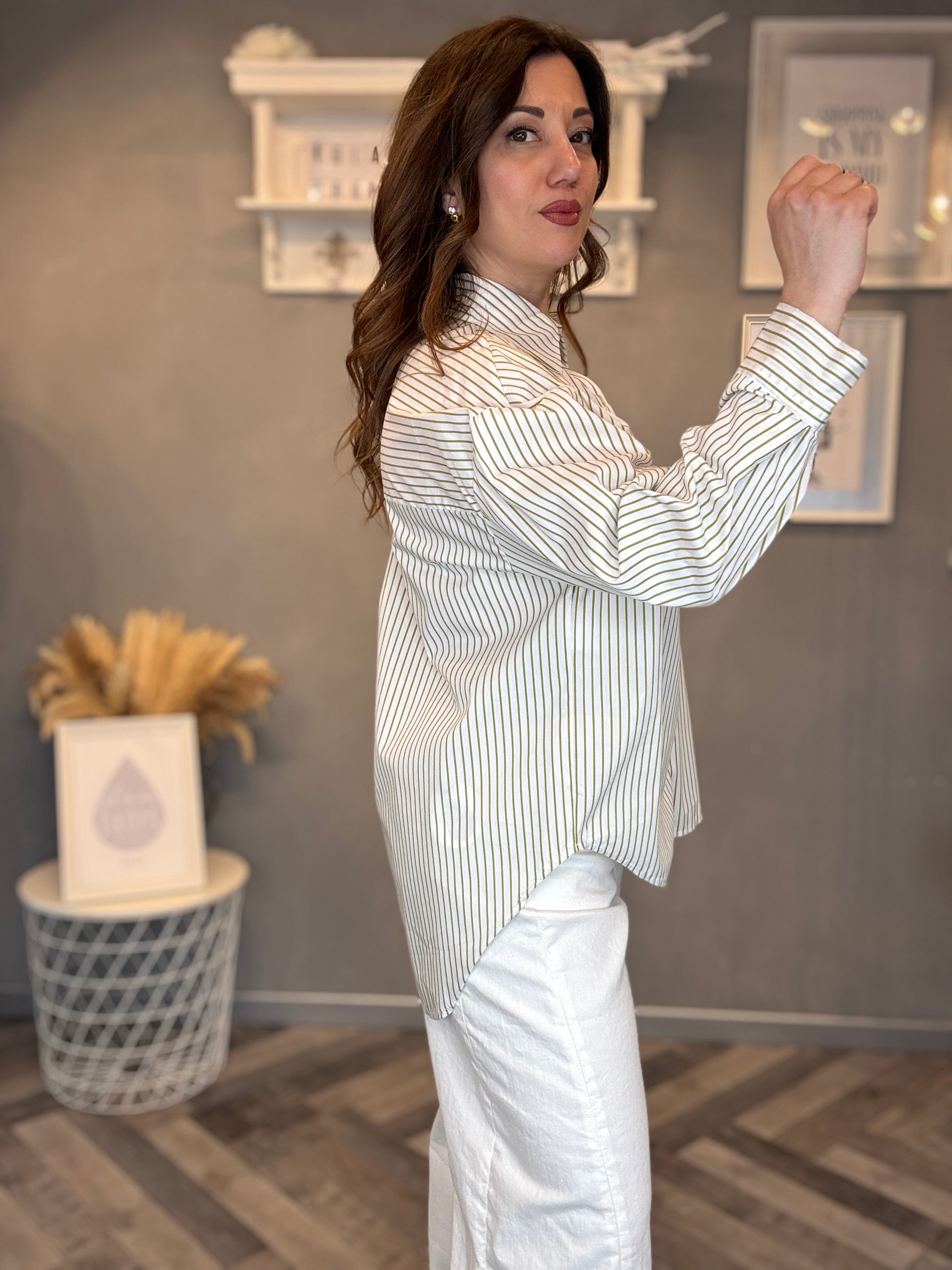 Camicia a righe oliva