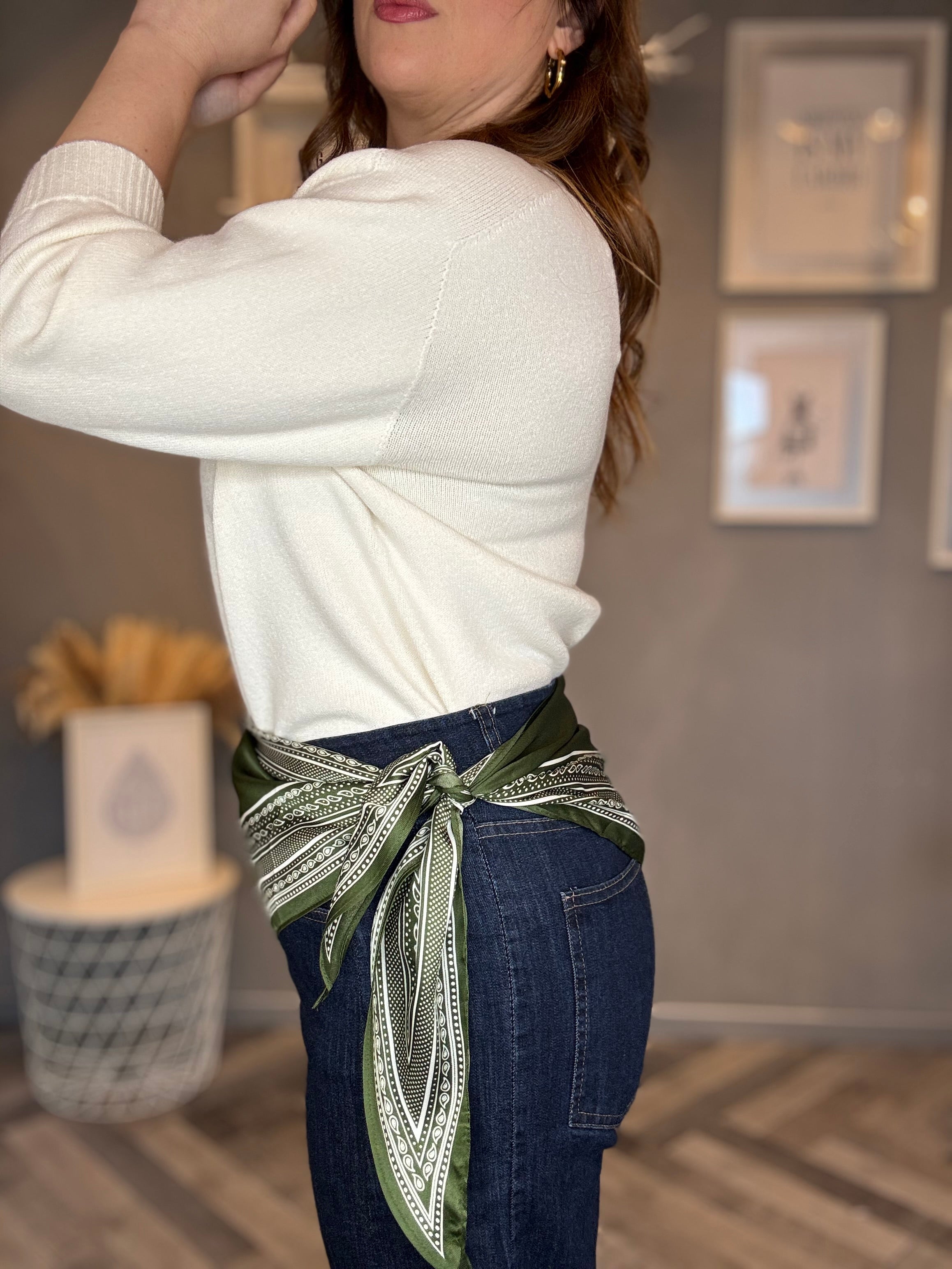 Foulard triangolo verde a fantasia