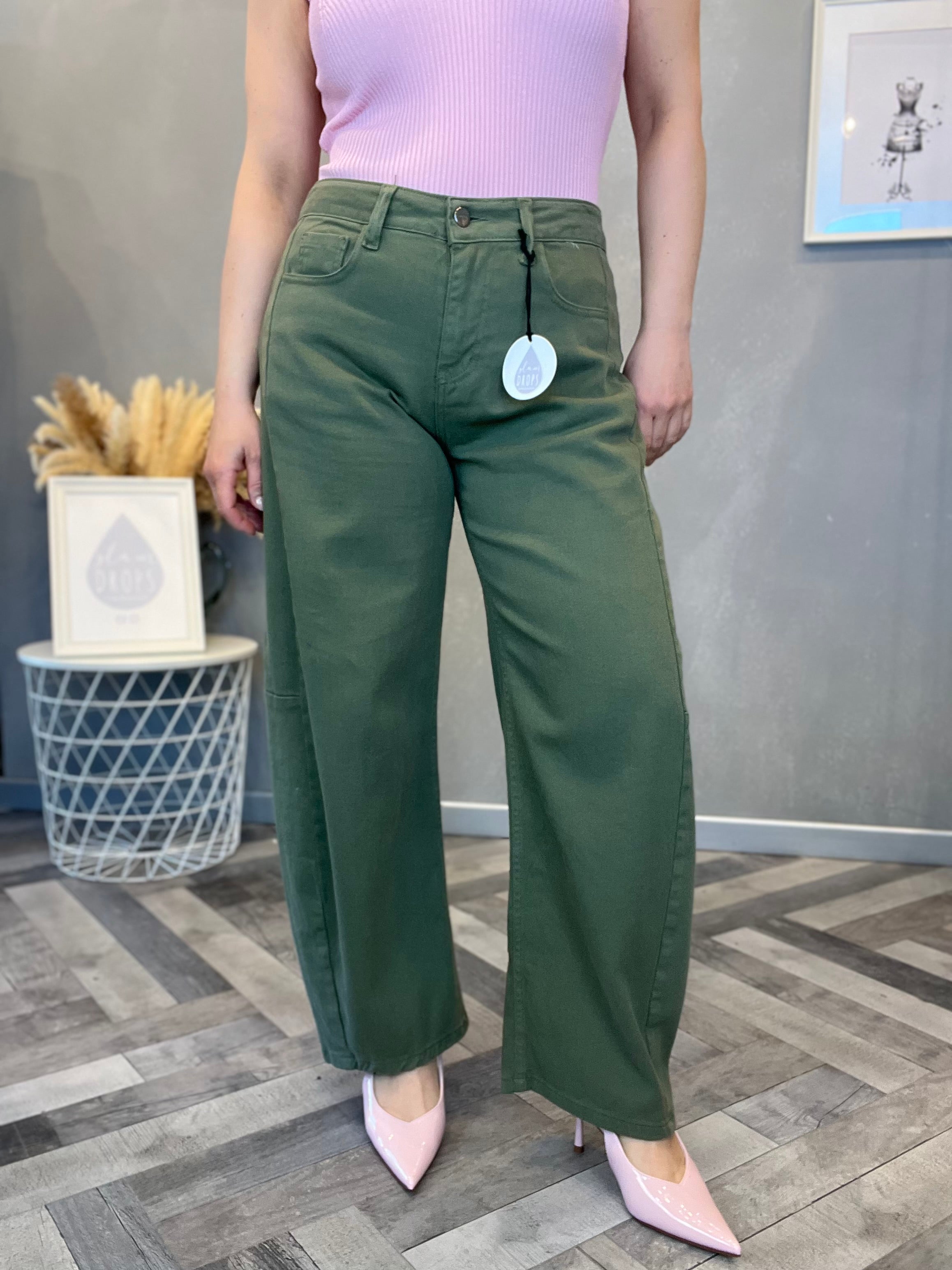 Jeans barrel verde militare