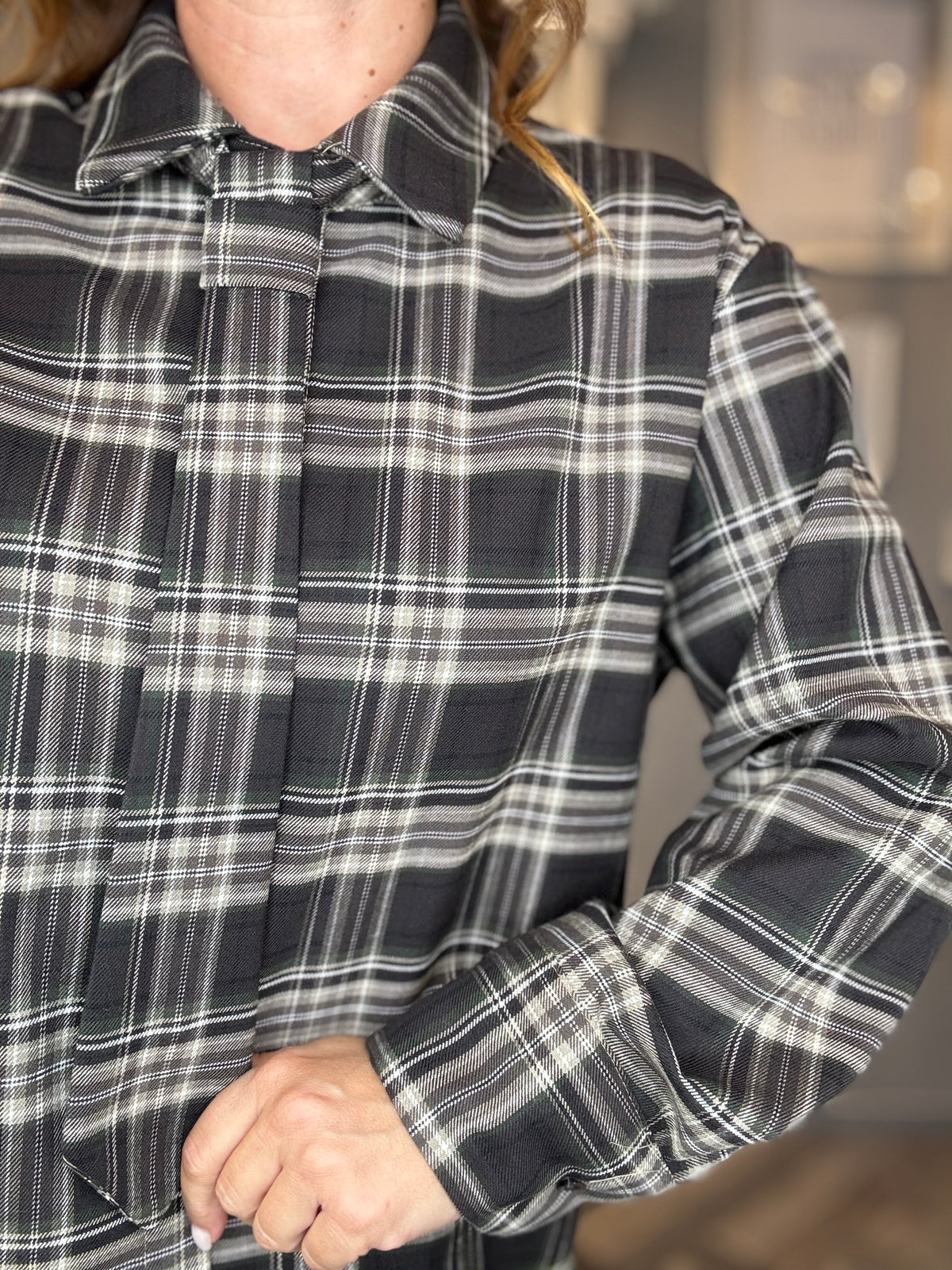 Camicia check moro e verde militare con cravatta
