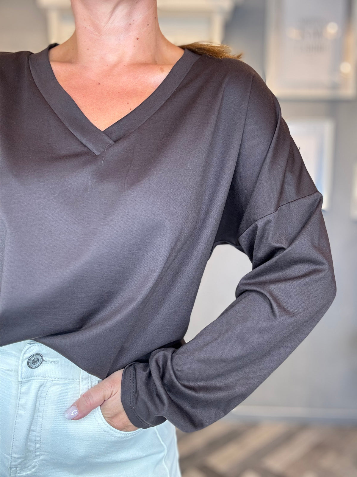 Maglia Essential scollo V moro