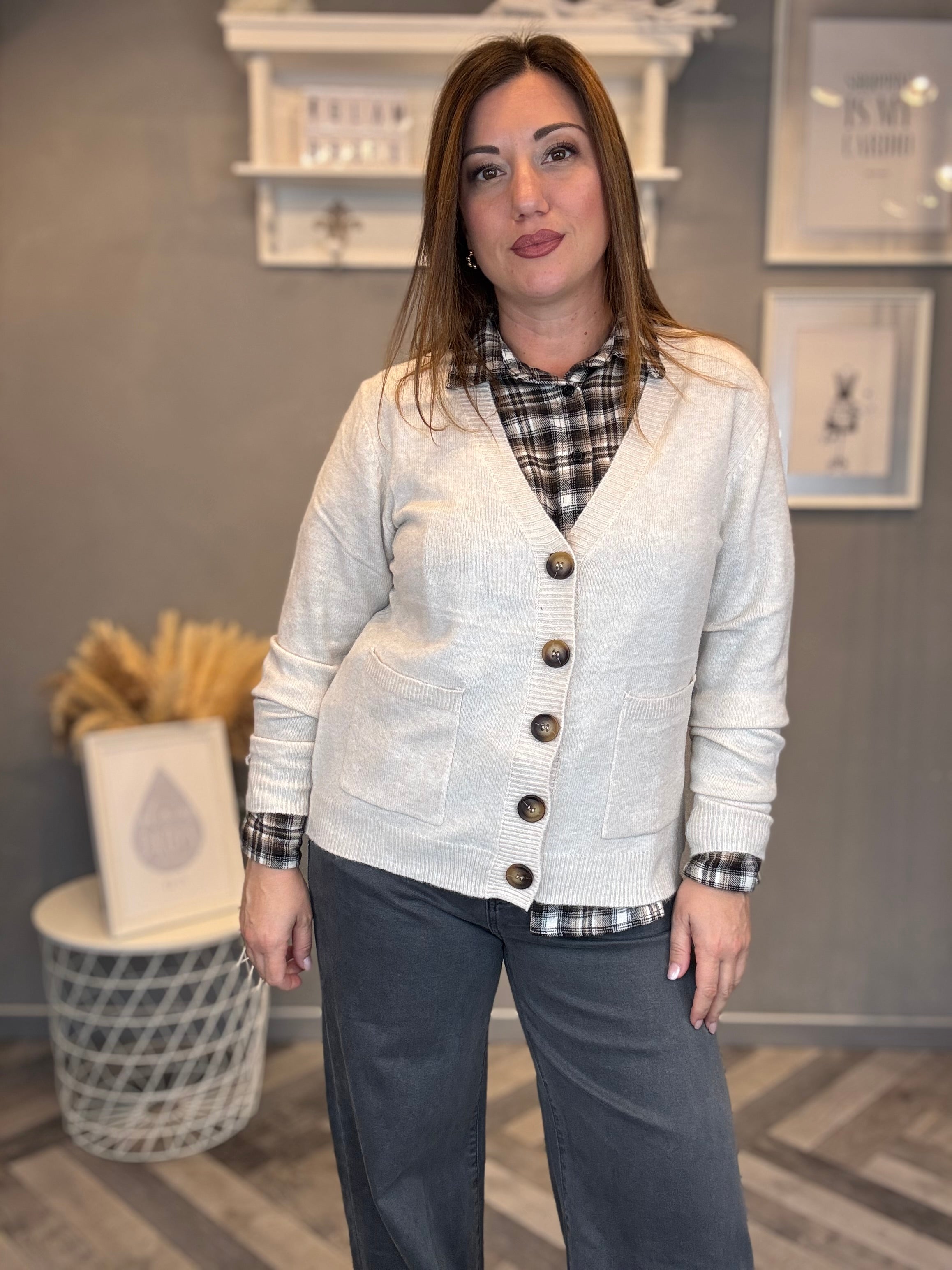 Cardigan basic sabbia