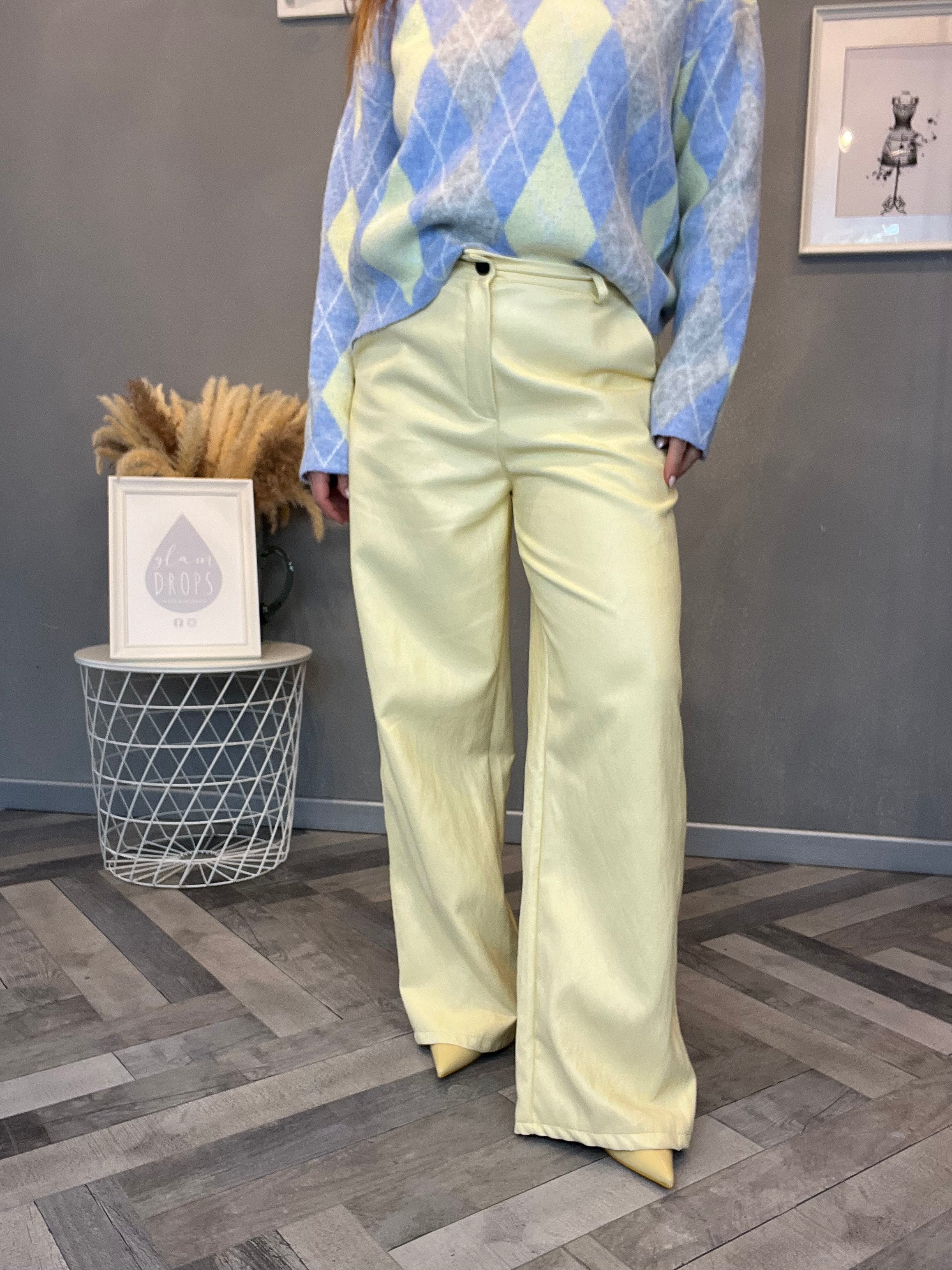 Pantalone ecopelle giallo pastello
