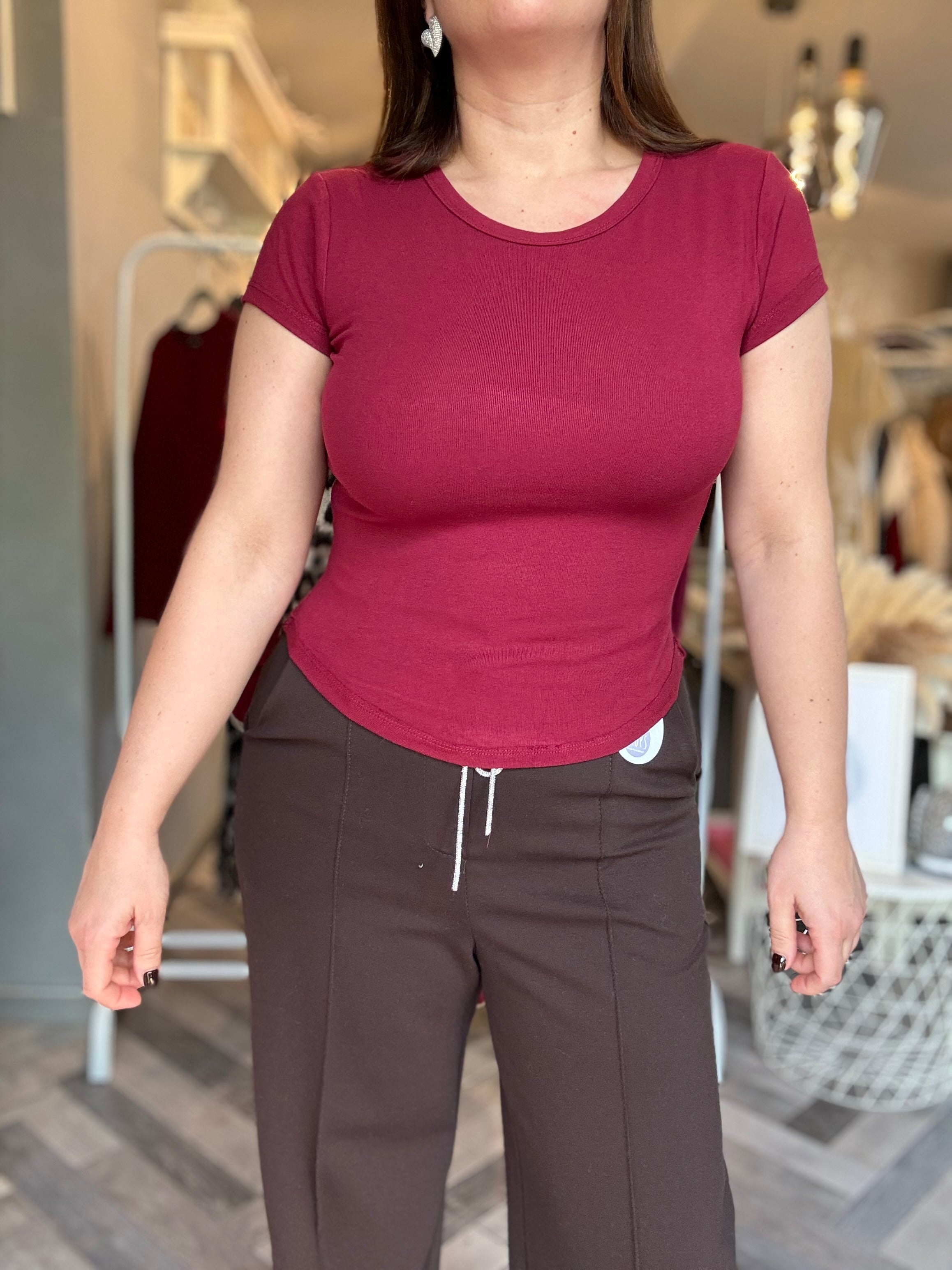 T-shirt elascizzata fondo tondo