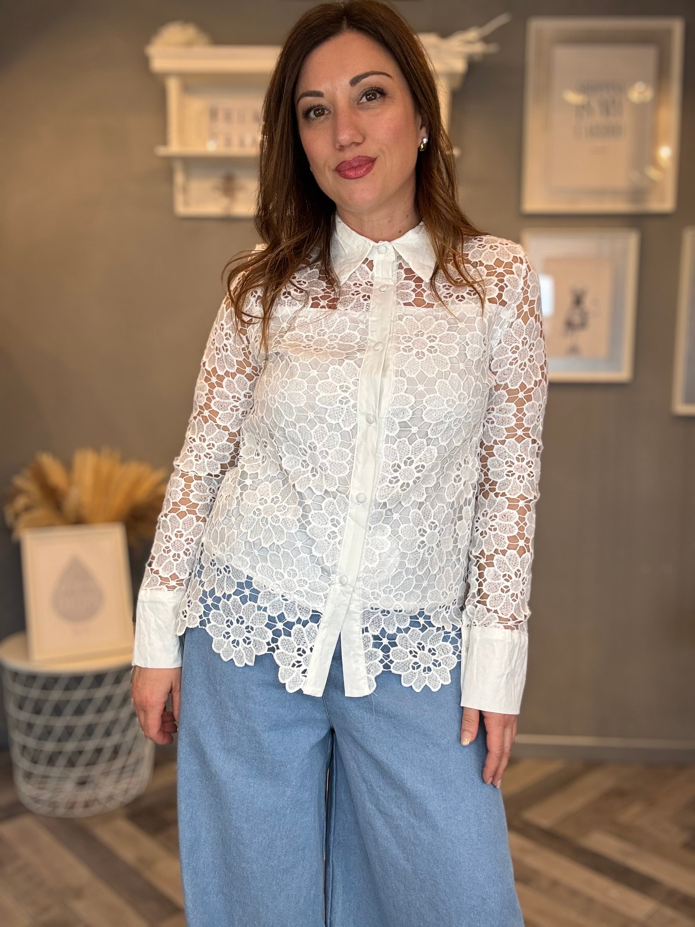 Camicia fiori pizzo macramè