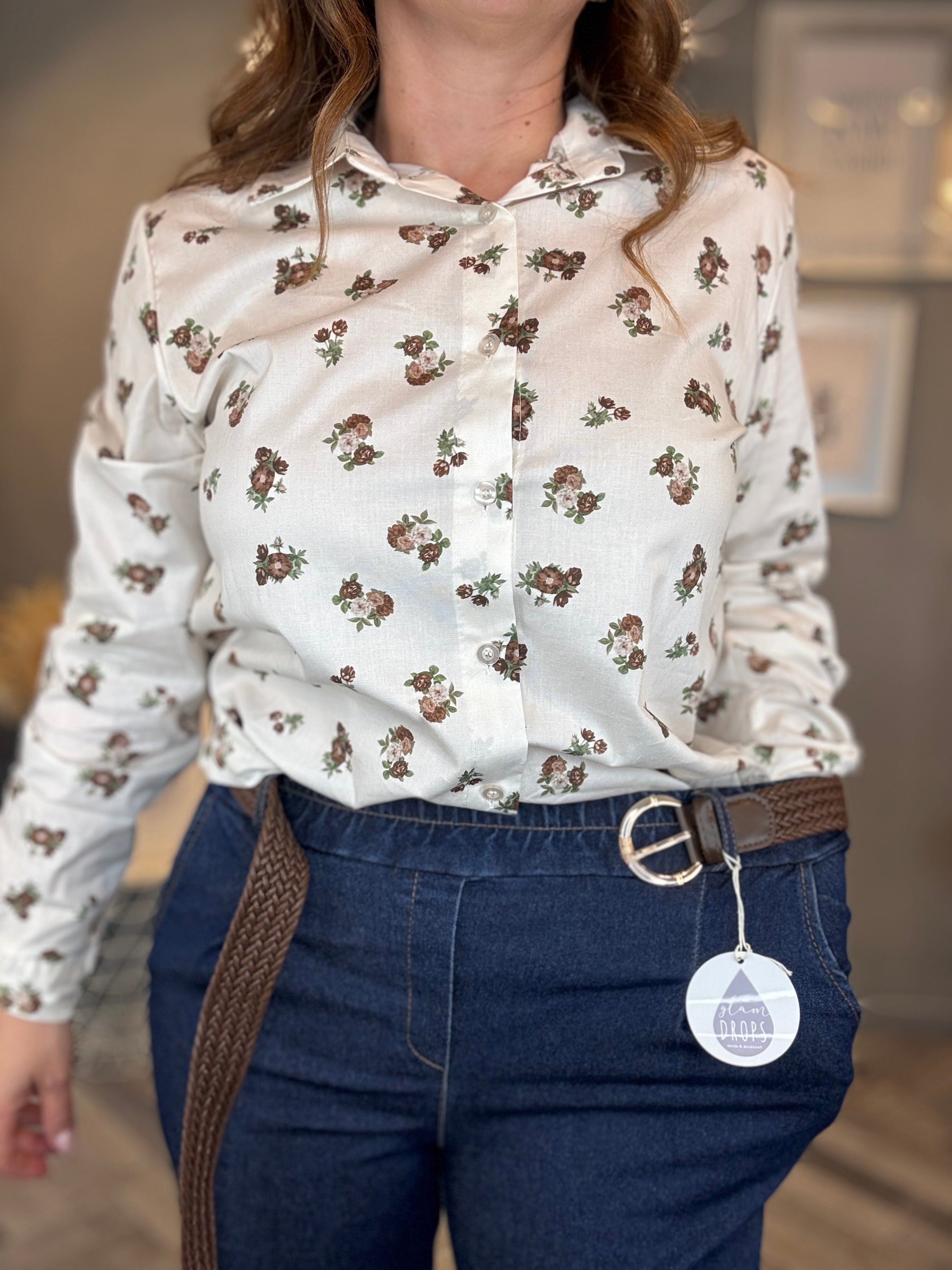 Jeans barrel scuro con cintura
