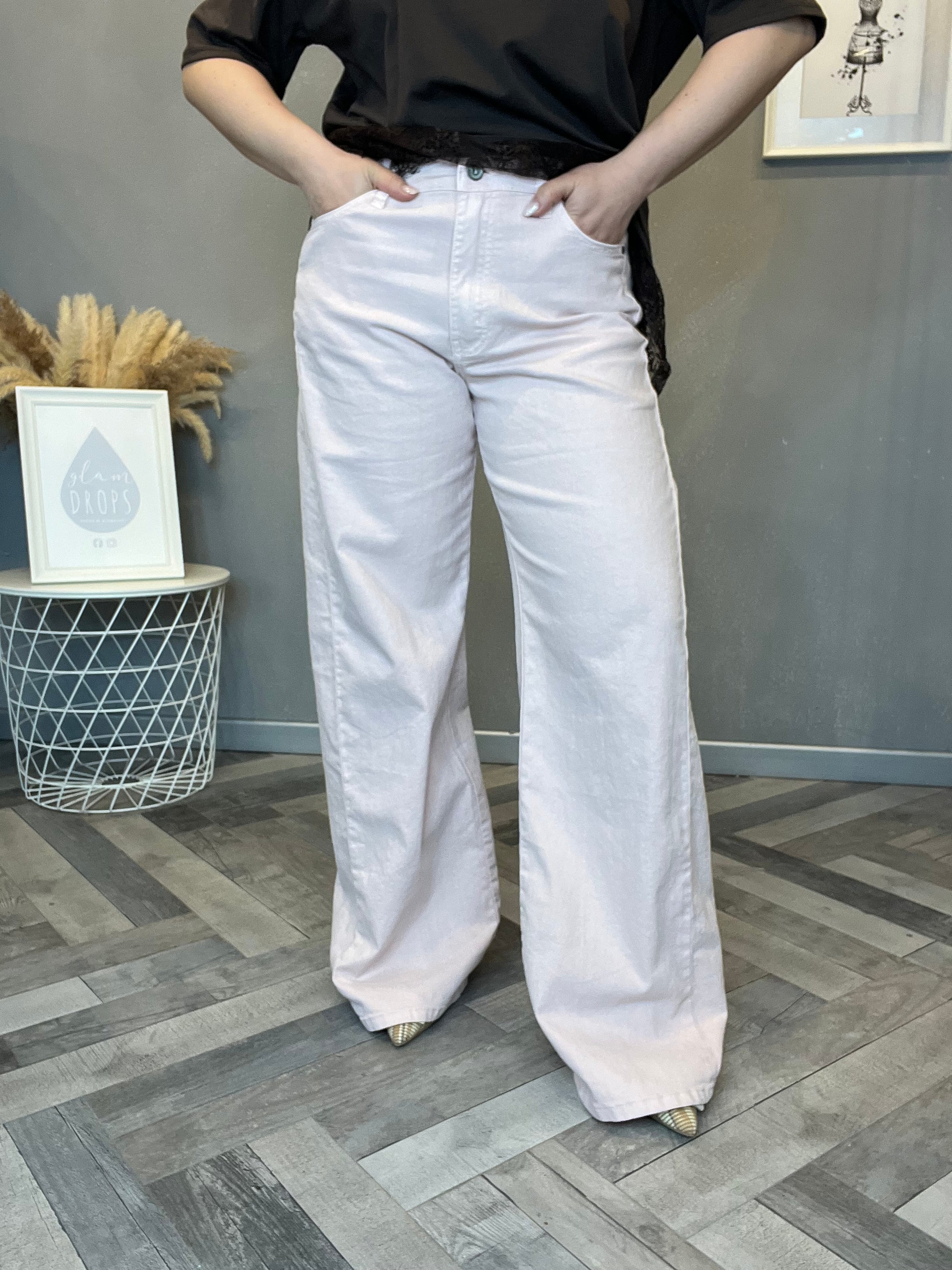 Jeans a palazzo rosa pastello