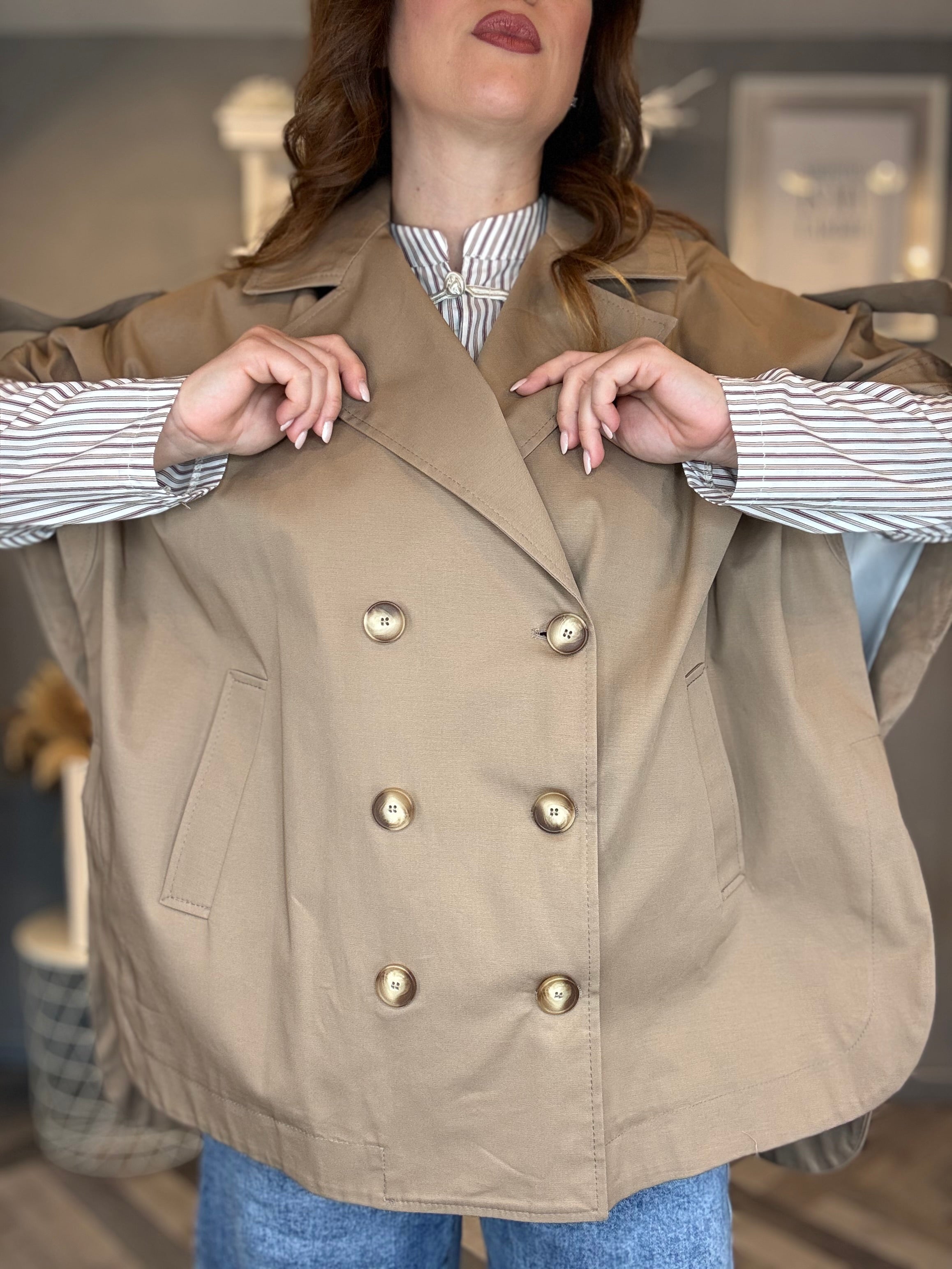 Trench smanicato gilet biscotto